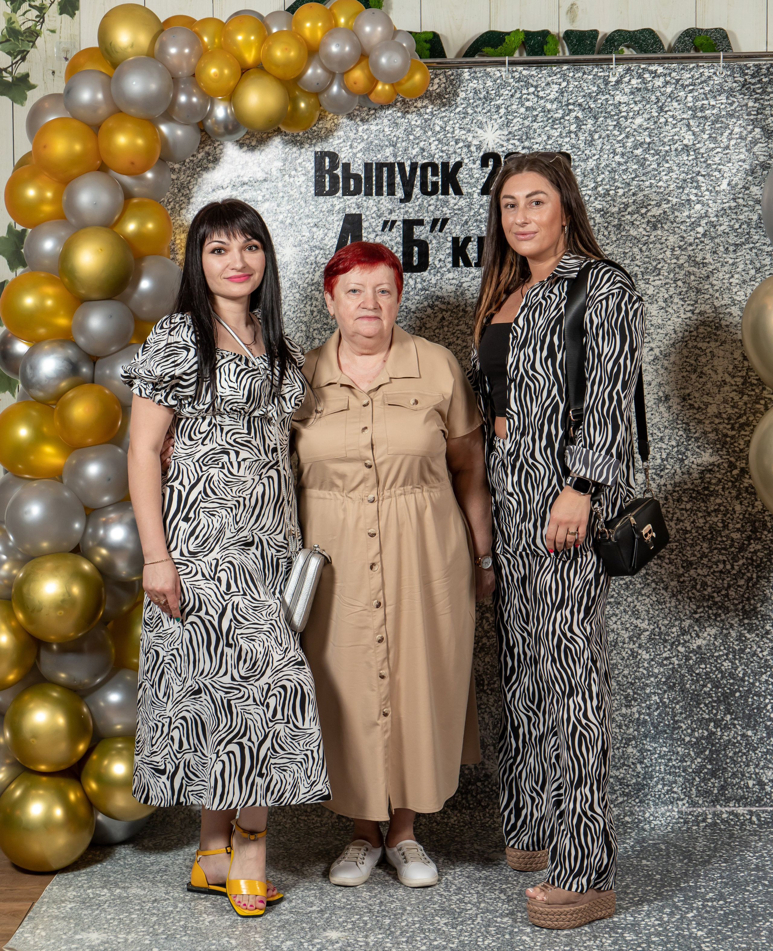 Выпуск 4Б 23 год. Семейный и свадебный фотограф в Геленджике Михаил Шматов