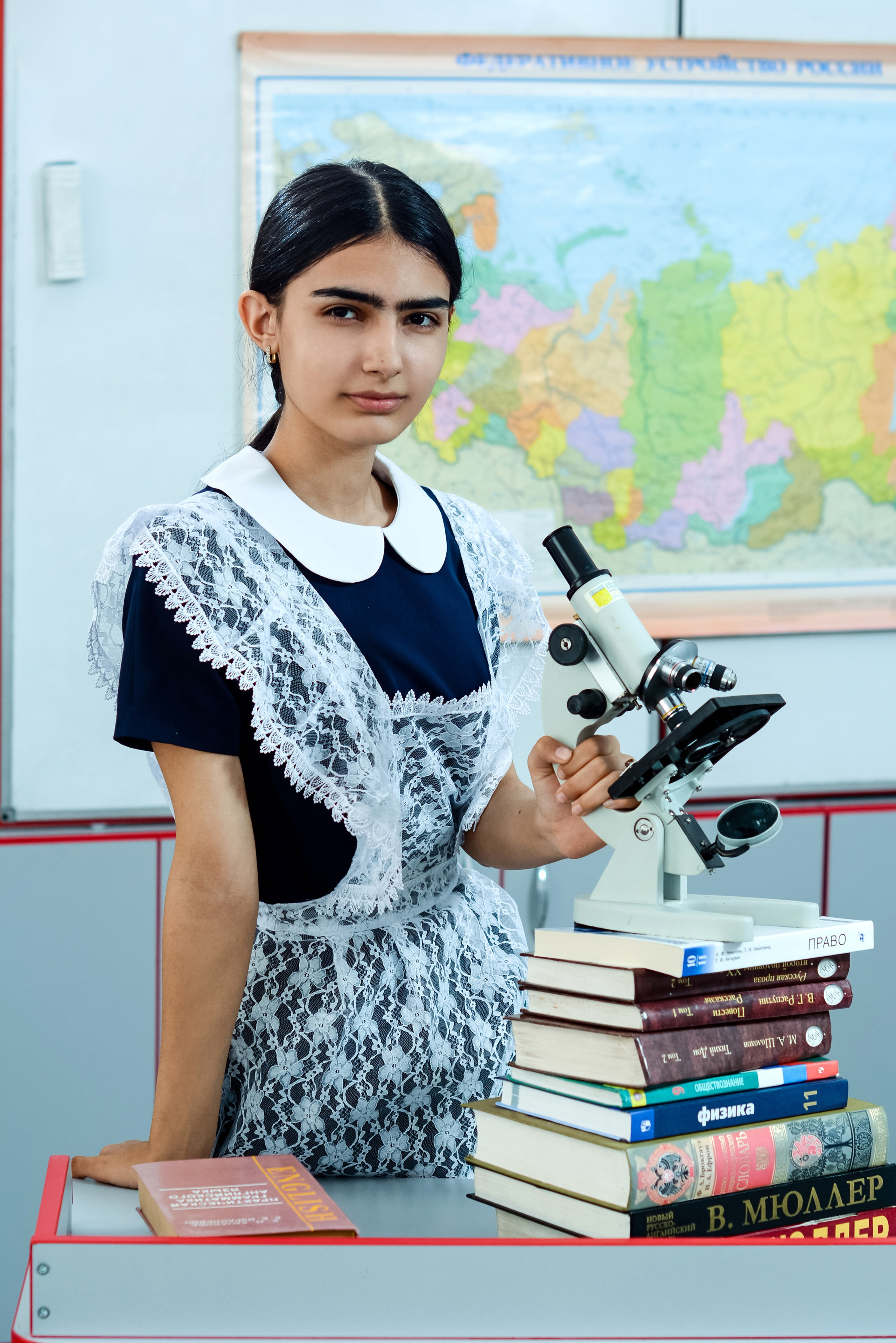 Фотосессия для выпускного альбома в классной комнате. Вячеслав Скрипник Фотограф Краснодар