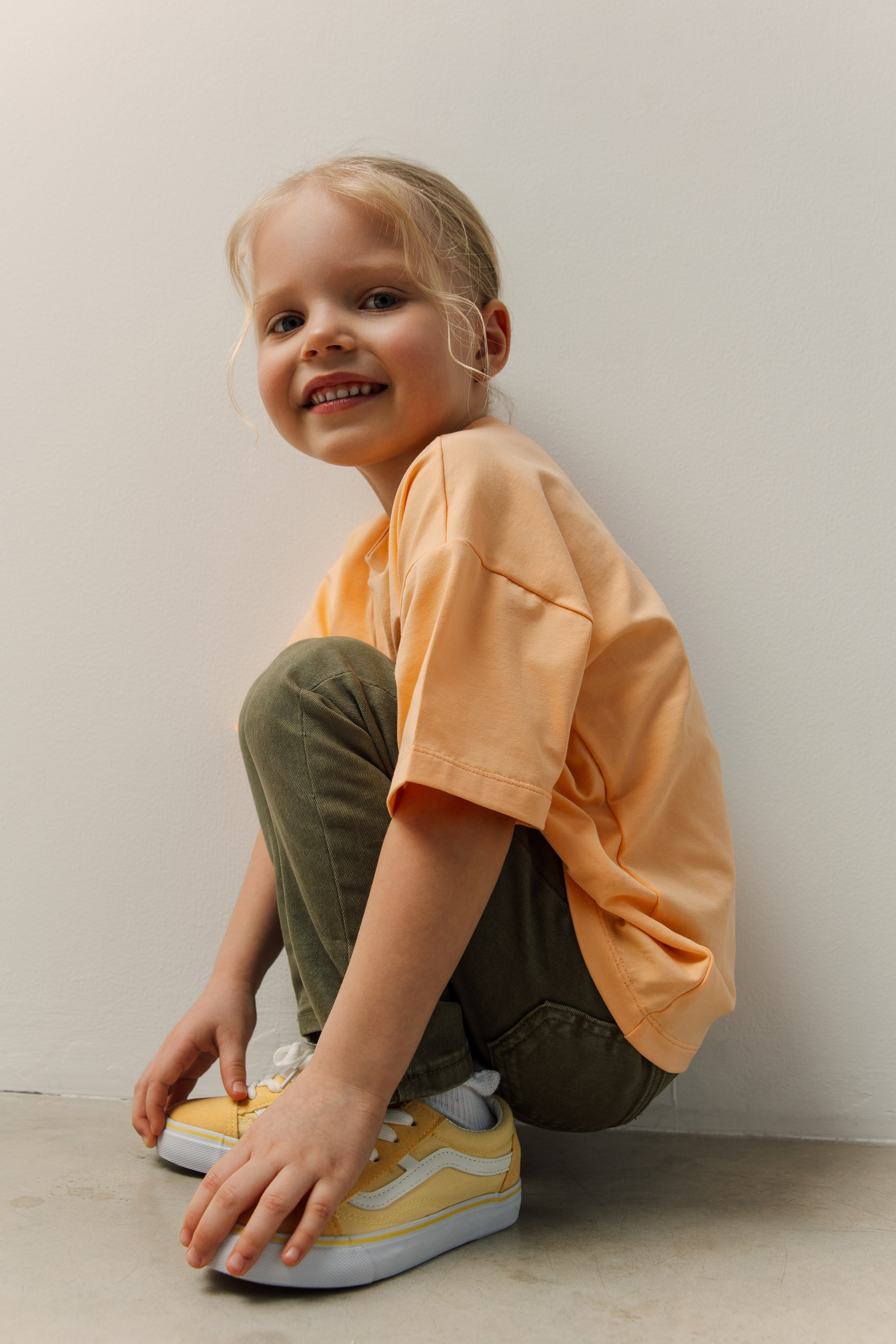 Лукбук для бренда одежды, детская одежда gnga. Фотограф в Санкт-Петербурге и Москве