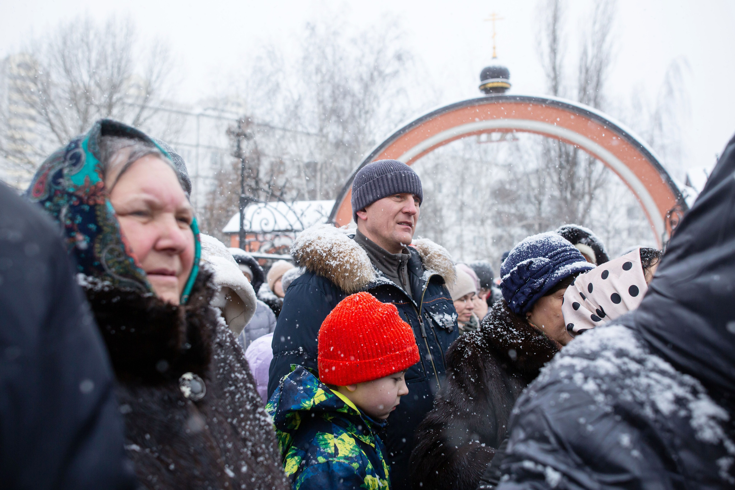 Крестный ход по д. Островцы Раменского городского округа. Семейный и детский фотограф Анна Петракова