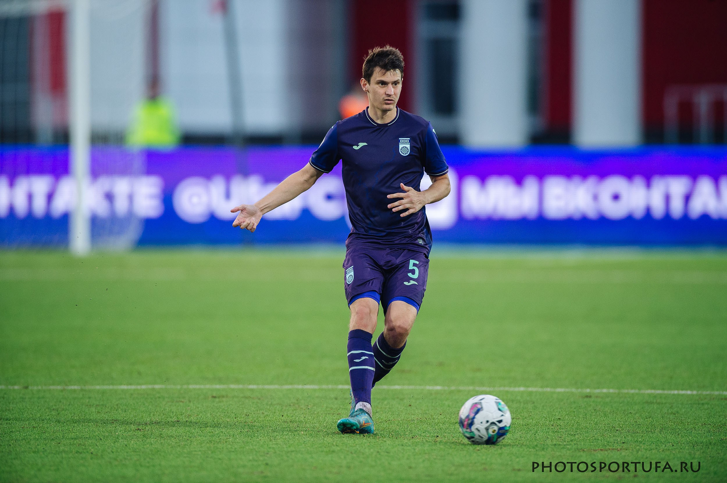 Россия — МЕЛБЕТ — Первая Лига. 4 -й тур «ФК УФА» — ФК «Тюмень». Спортивный фотограф в Уфе Евгений Буров