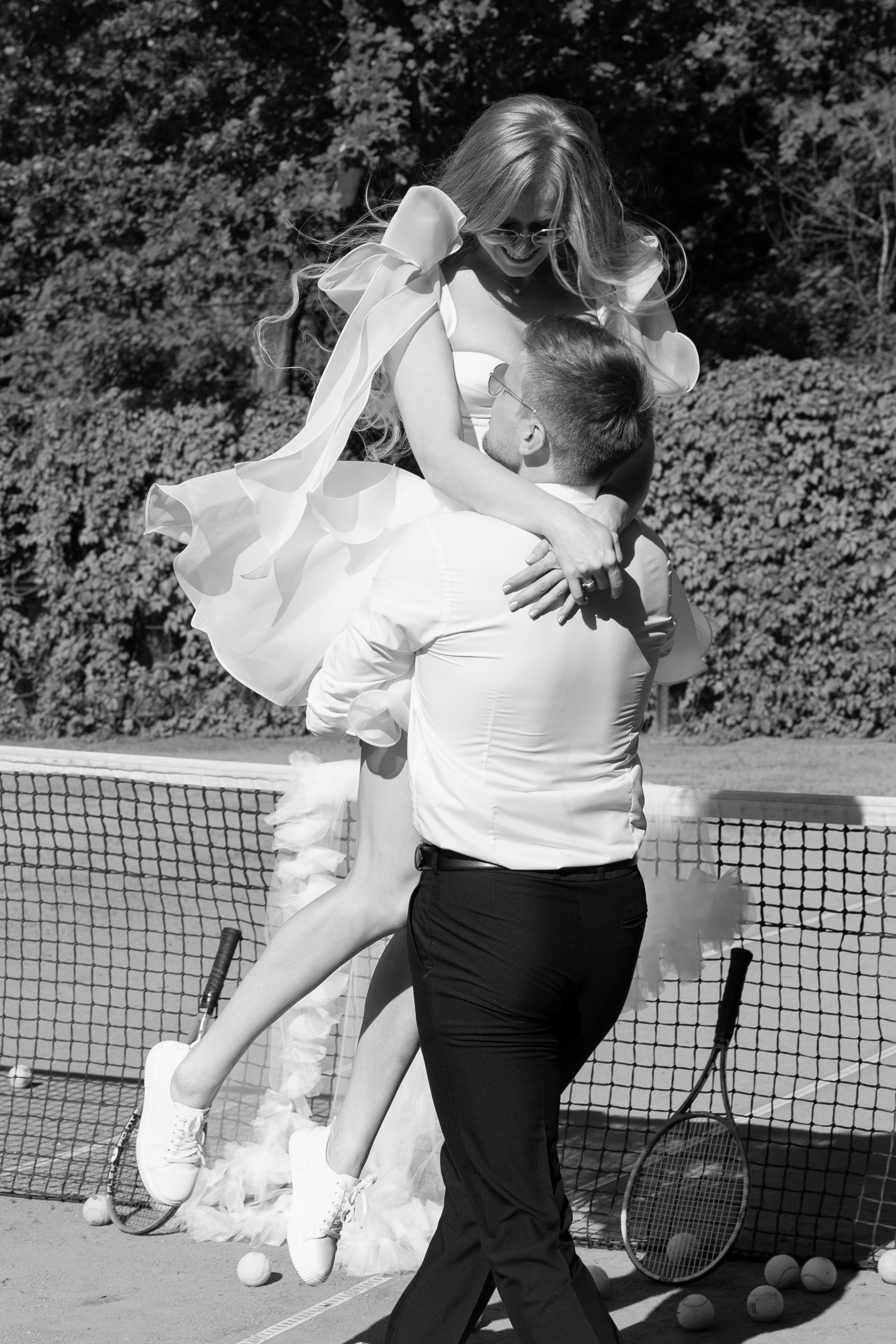 Свадебная лавстори на теннисном корте. Фотограф в Санкт-Петербурге Вагнер Юлия