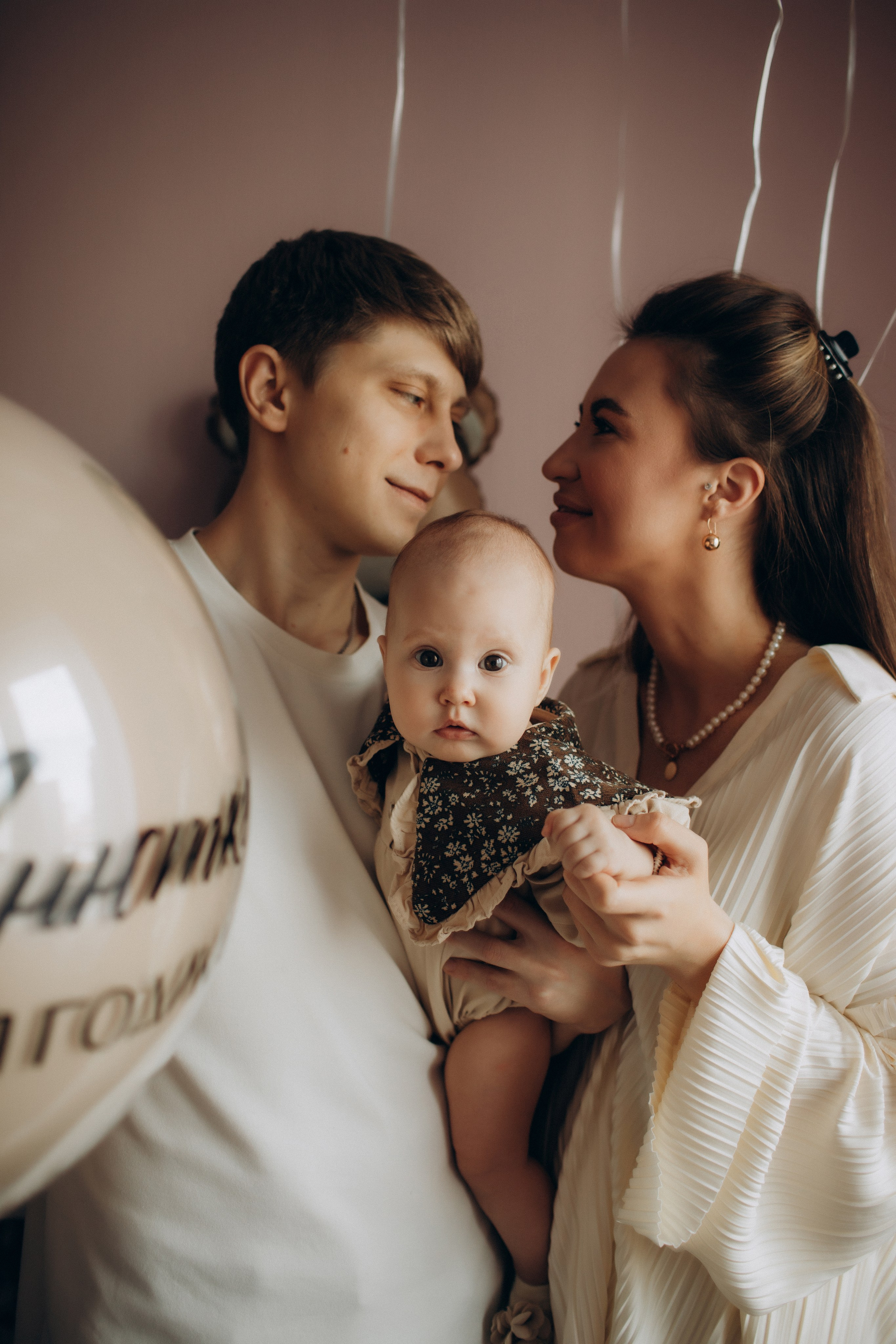 Анюте полгодика. Семейный фотограф в Челябинске Ксения Зубкова