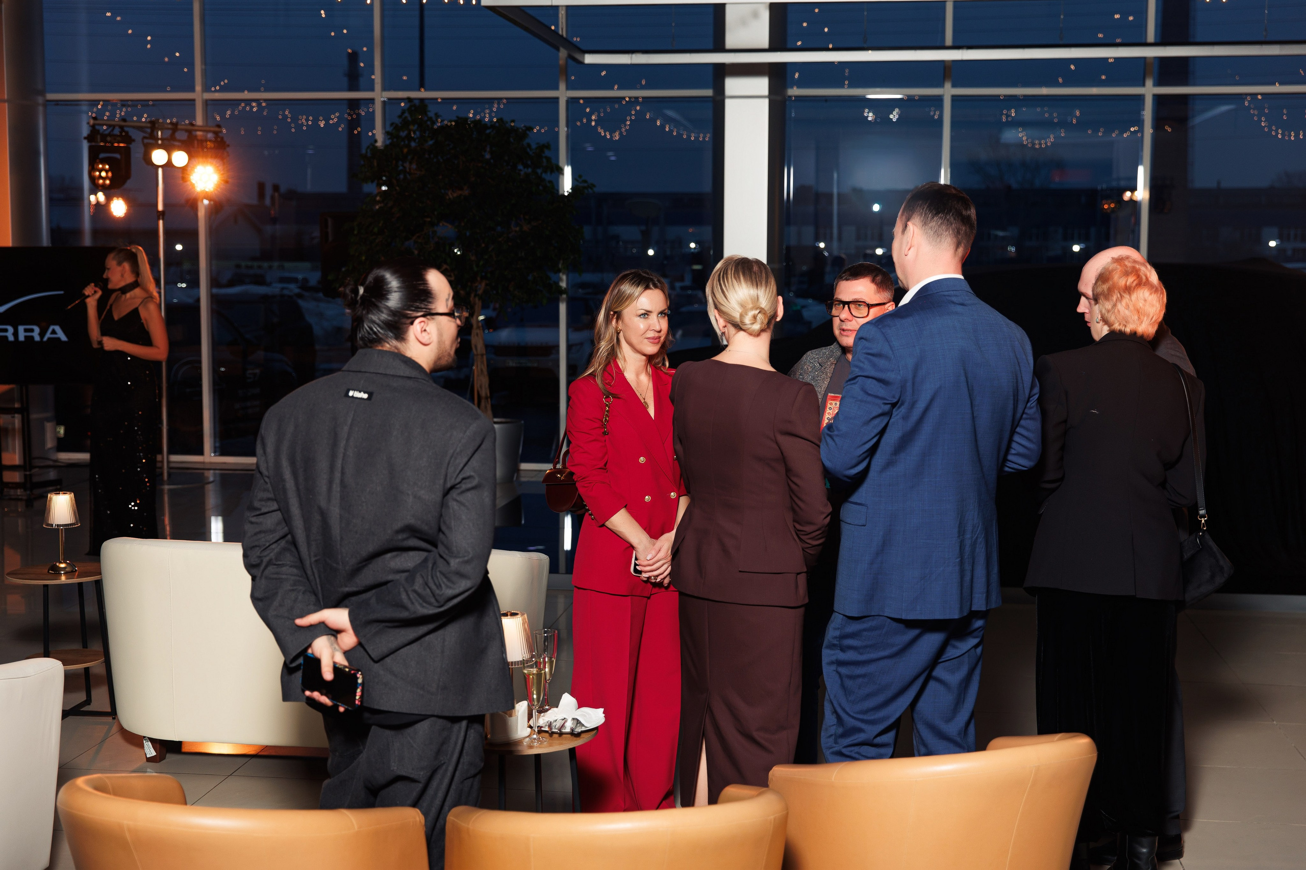 Презентация новой Toyota RAV4. Репортажный и свадебный фотограф в Уфе Павел Кожевников