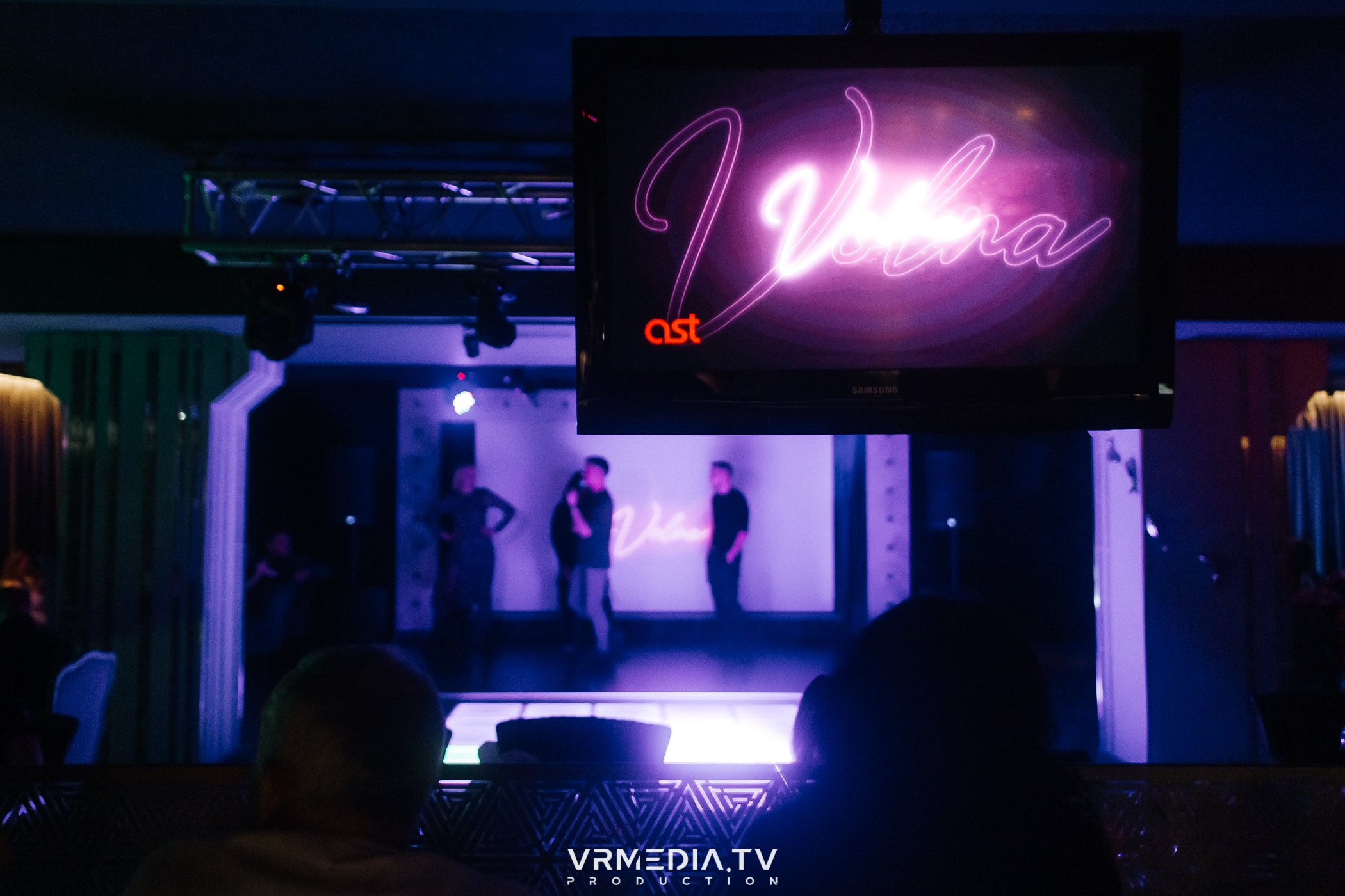 OLD VS. NEW в караоке-баре «Volna»