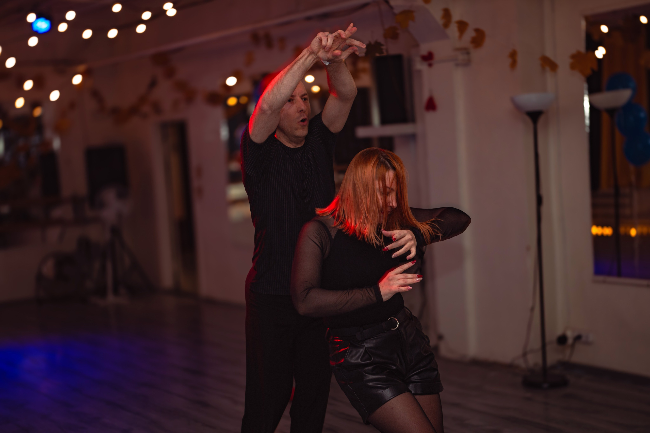 Dance cafe вечеринка