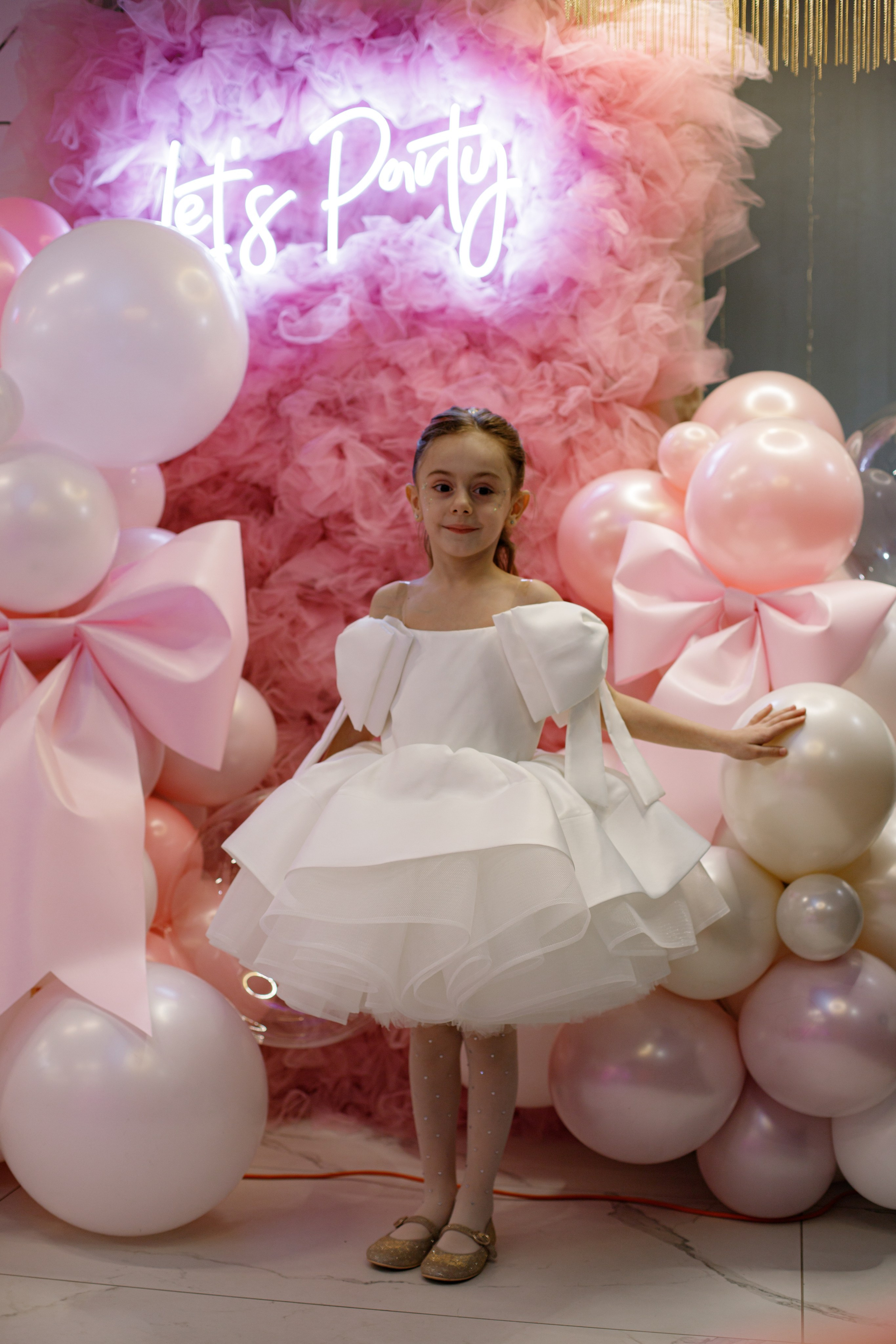 ASIA'S BIRTHDAY PARTY. Photokarish