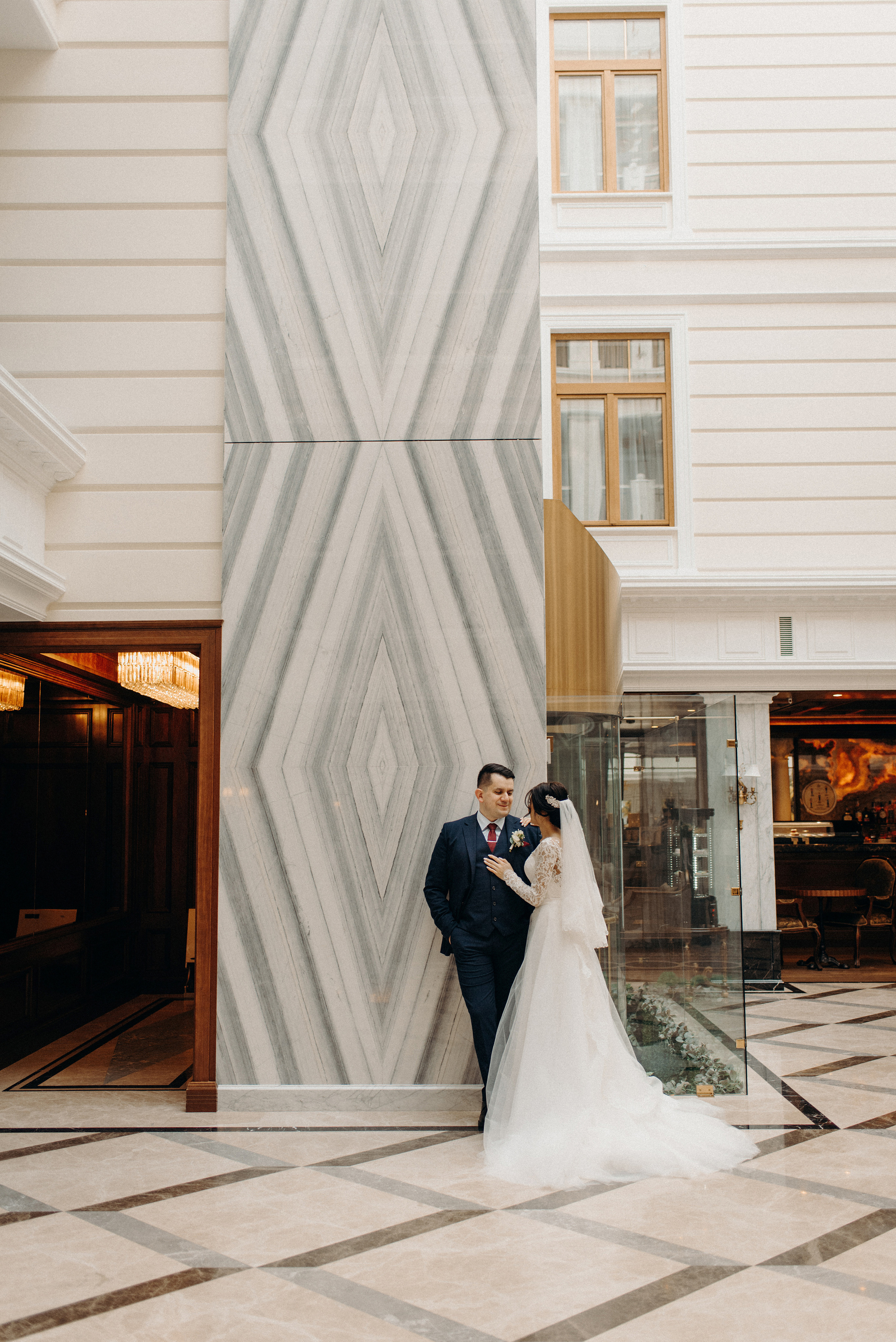 свадебная фотосессия в отеле Tsar Palase в Пушкине