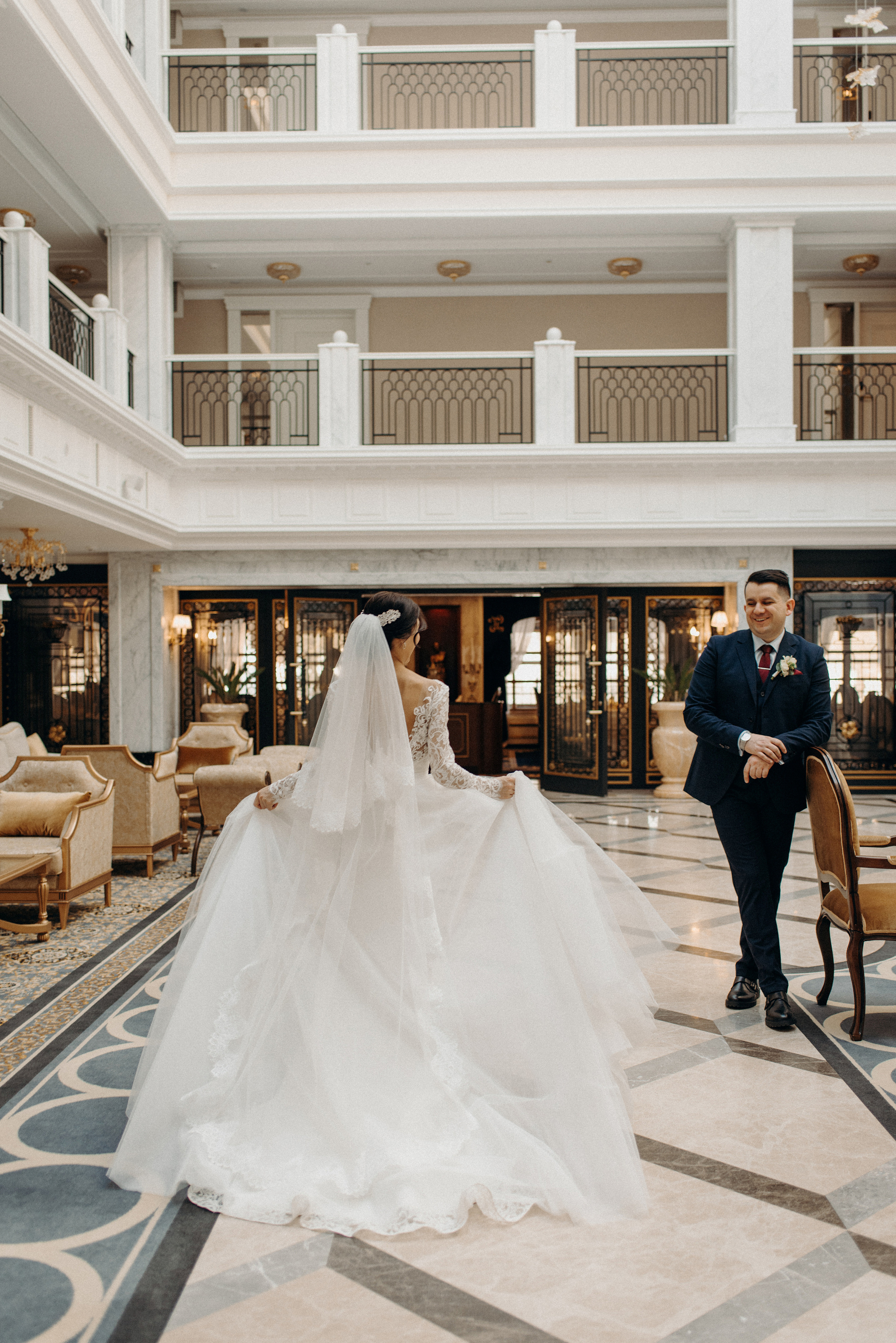 свадебная фотосессия в отеле Tsar Palase в Пушкине