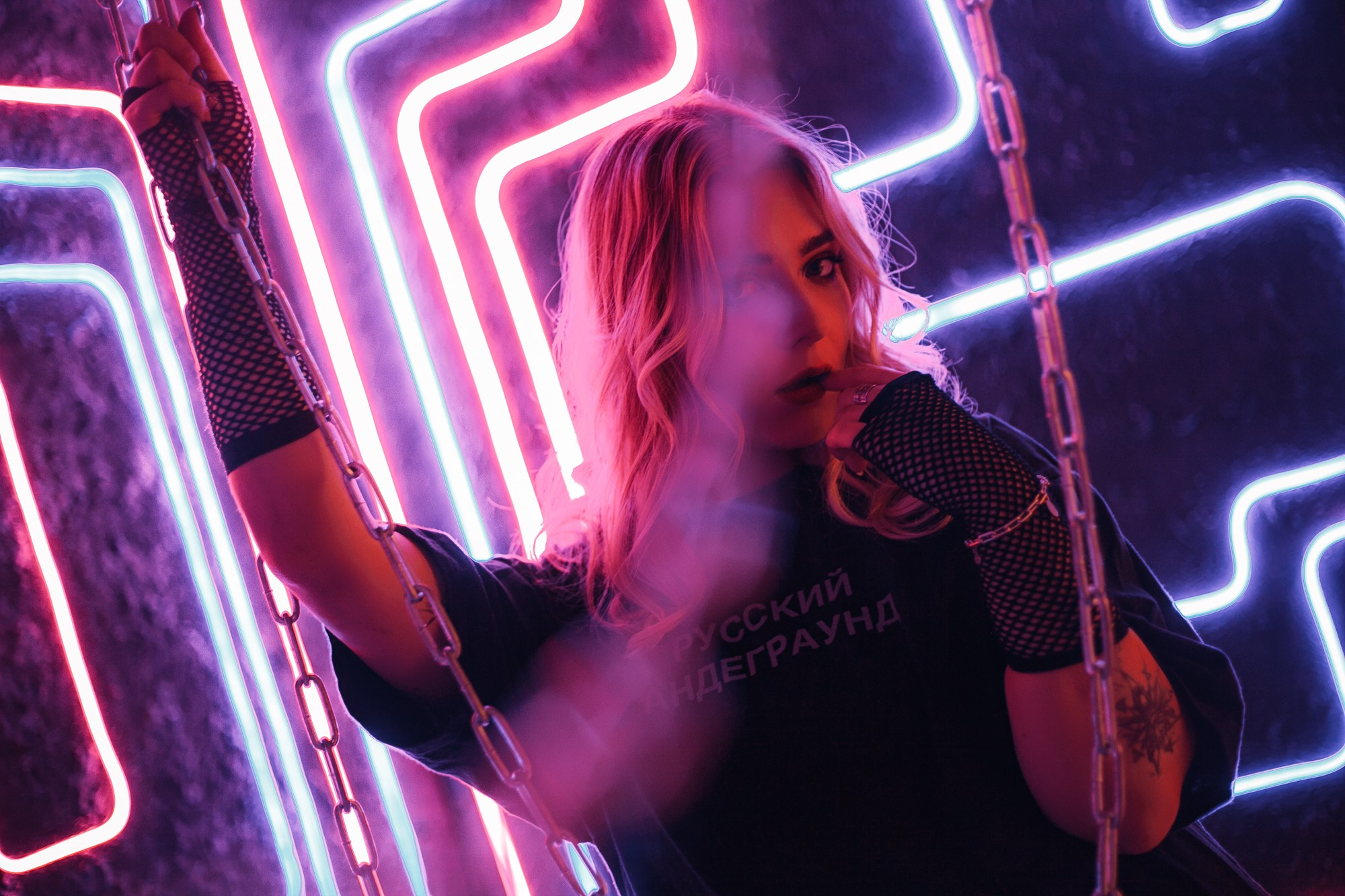 Vika Neon. Постановочная съемка в Москве