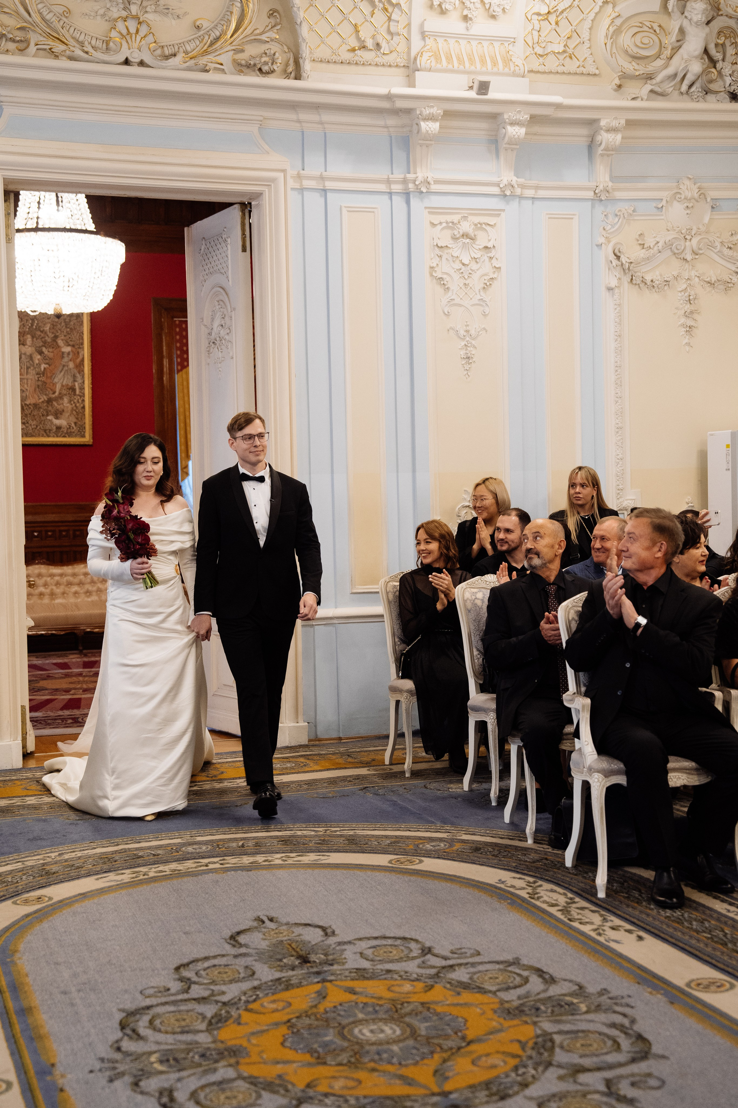 Современная свадьба во дворце. Свадебный фотограф организатор в Санкт-Петербурге Ассоль Опарина