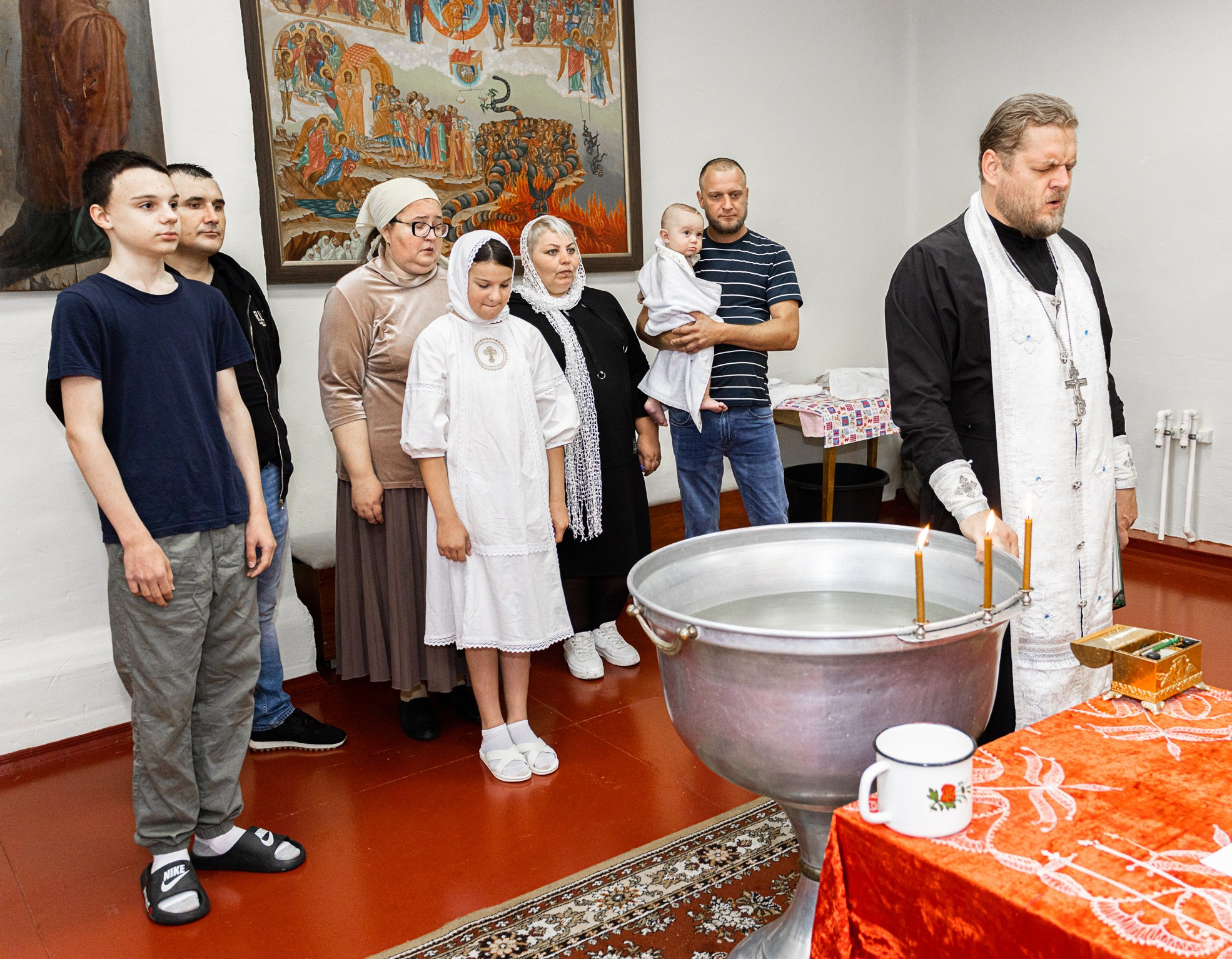 Свадьба, роспись в ЗАГСе, венчание, крещение, выписка из роддома — фотосъёмка. Визуальная упаковка брендов и проектов через фото и видеопроизводство