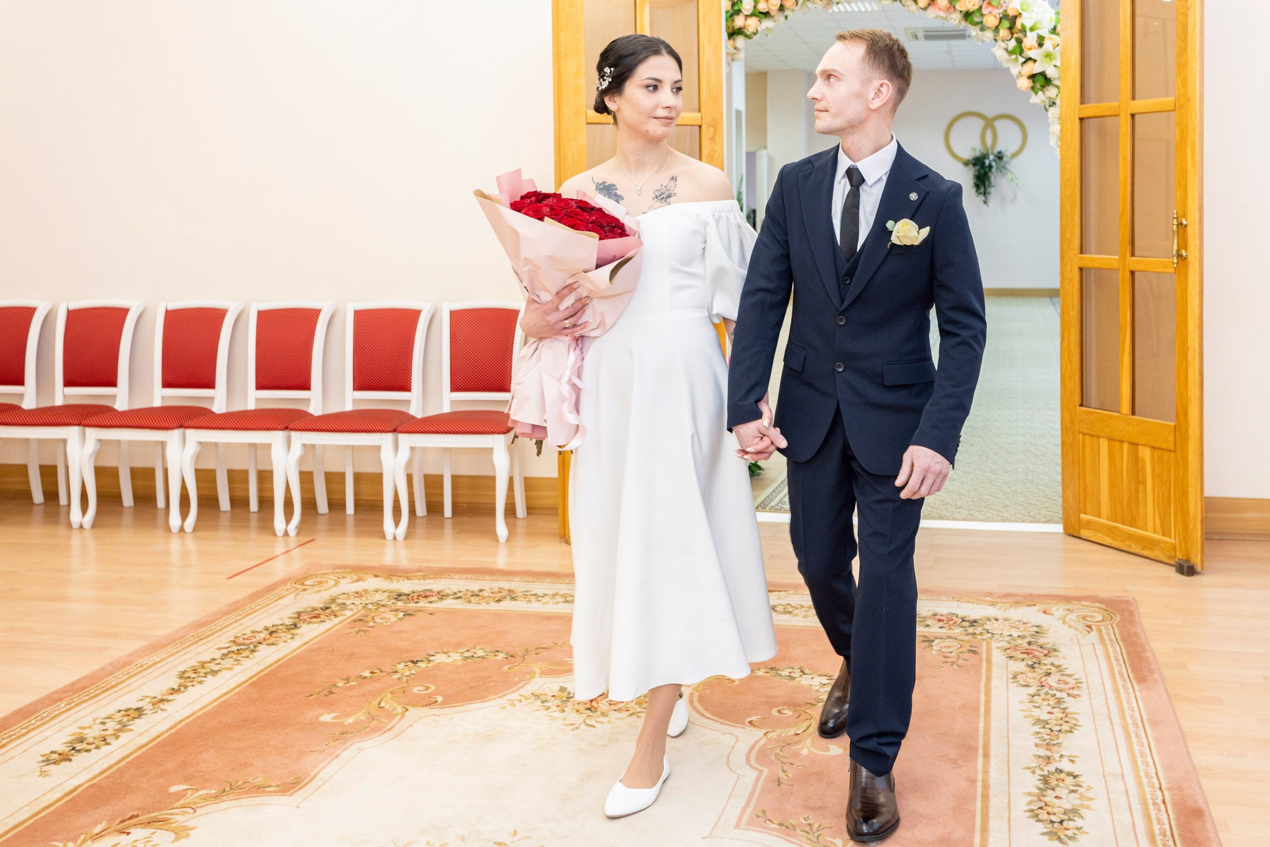 Свадьба, роспись в ЗАГСе, венчание, крещение, выписка из роддома — фотосъёмка. Визуальная упаковка брендов и проектов через фото и видеопроизводство