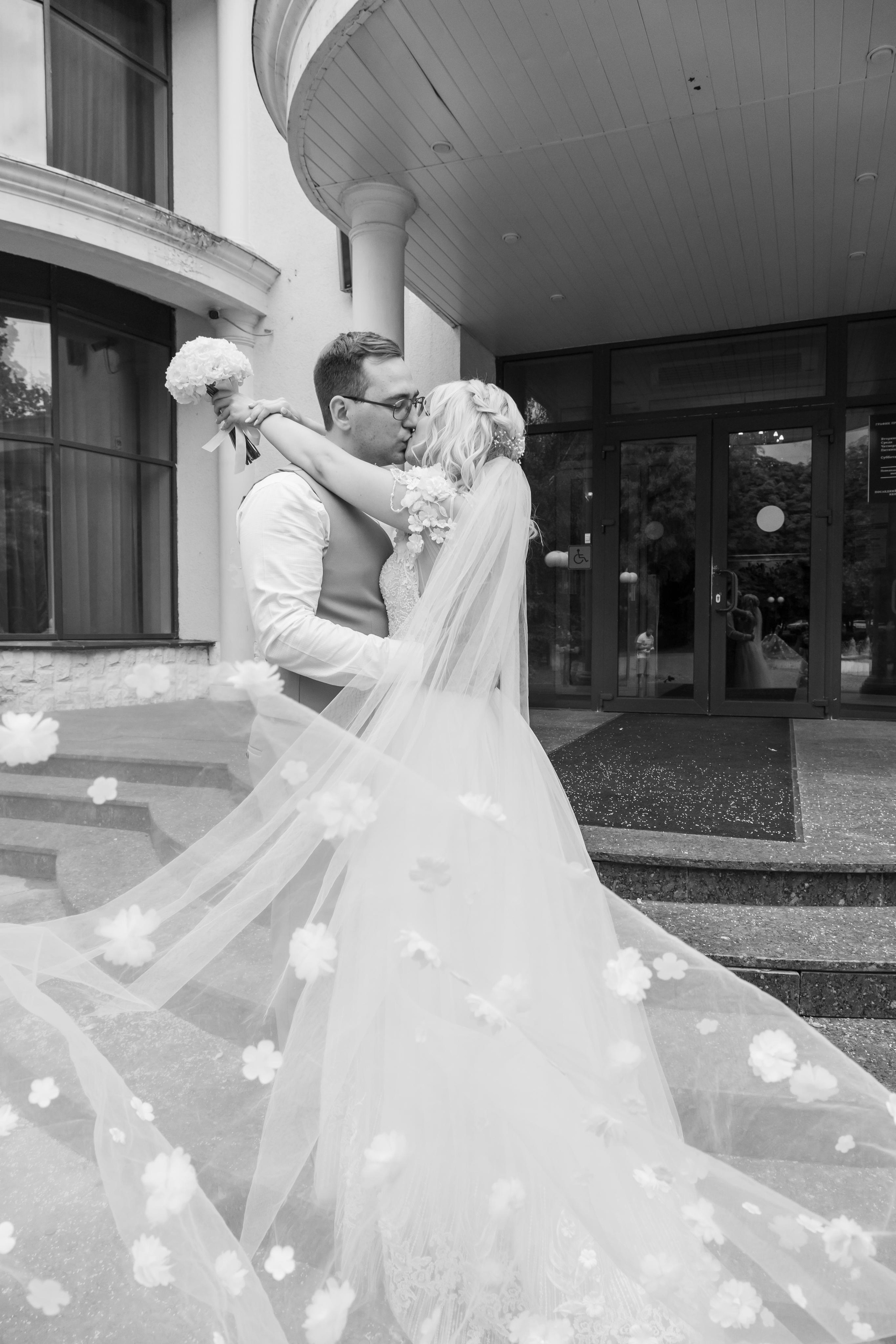 Виктория и Даниил, Железнодорожный + Кусково. Свадебный и репортажный фотограф (Москва, Королев и другие)