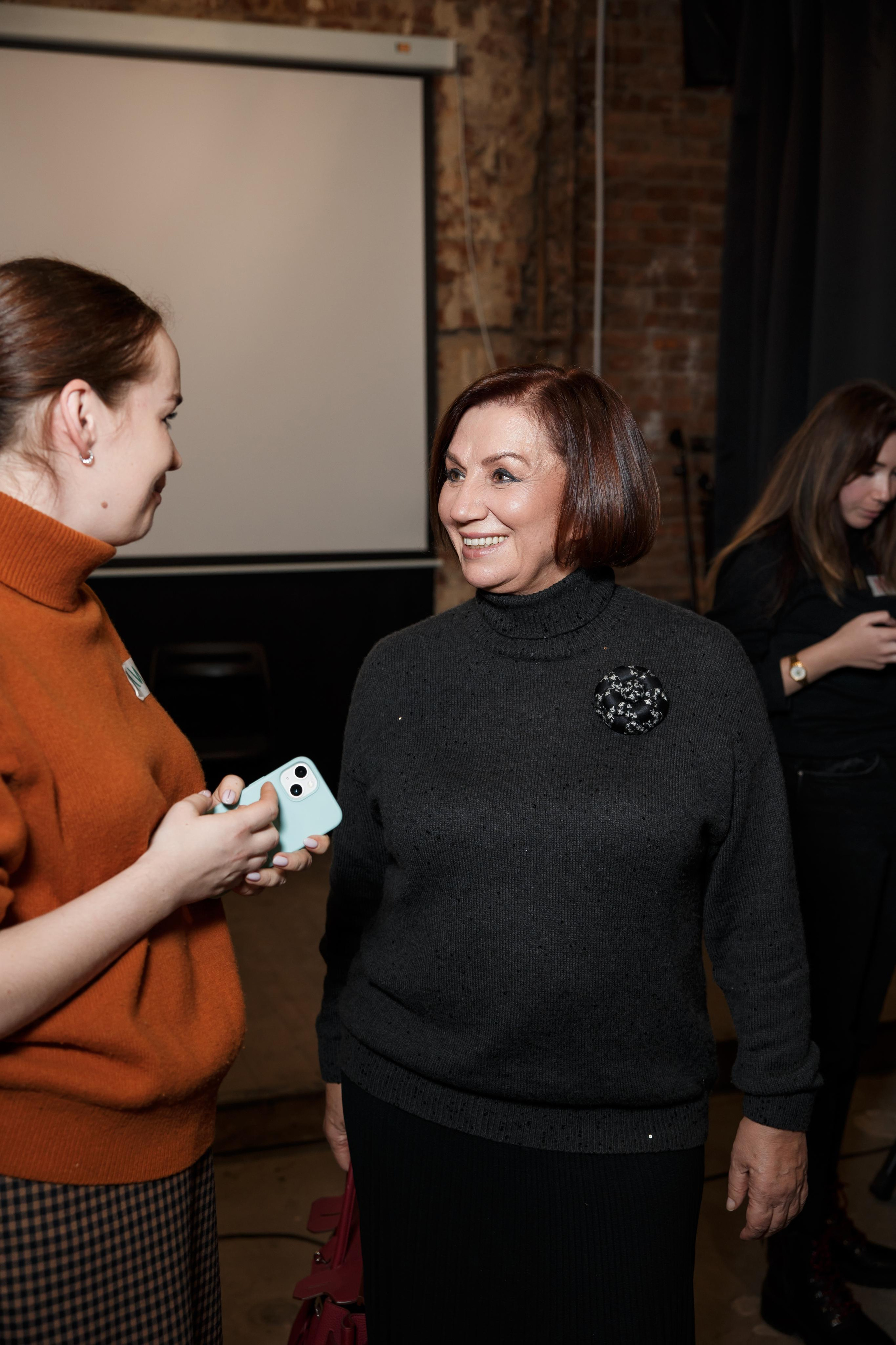 Марина Мелия — бизнес-портрет, Конференция. Свадебный и репортажный фотограф (Москва, Королев и другие)