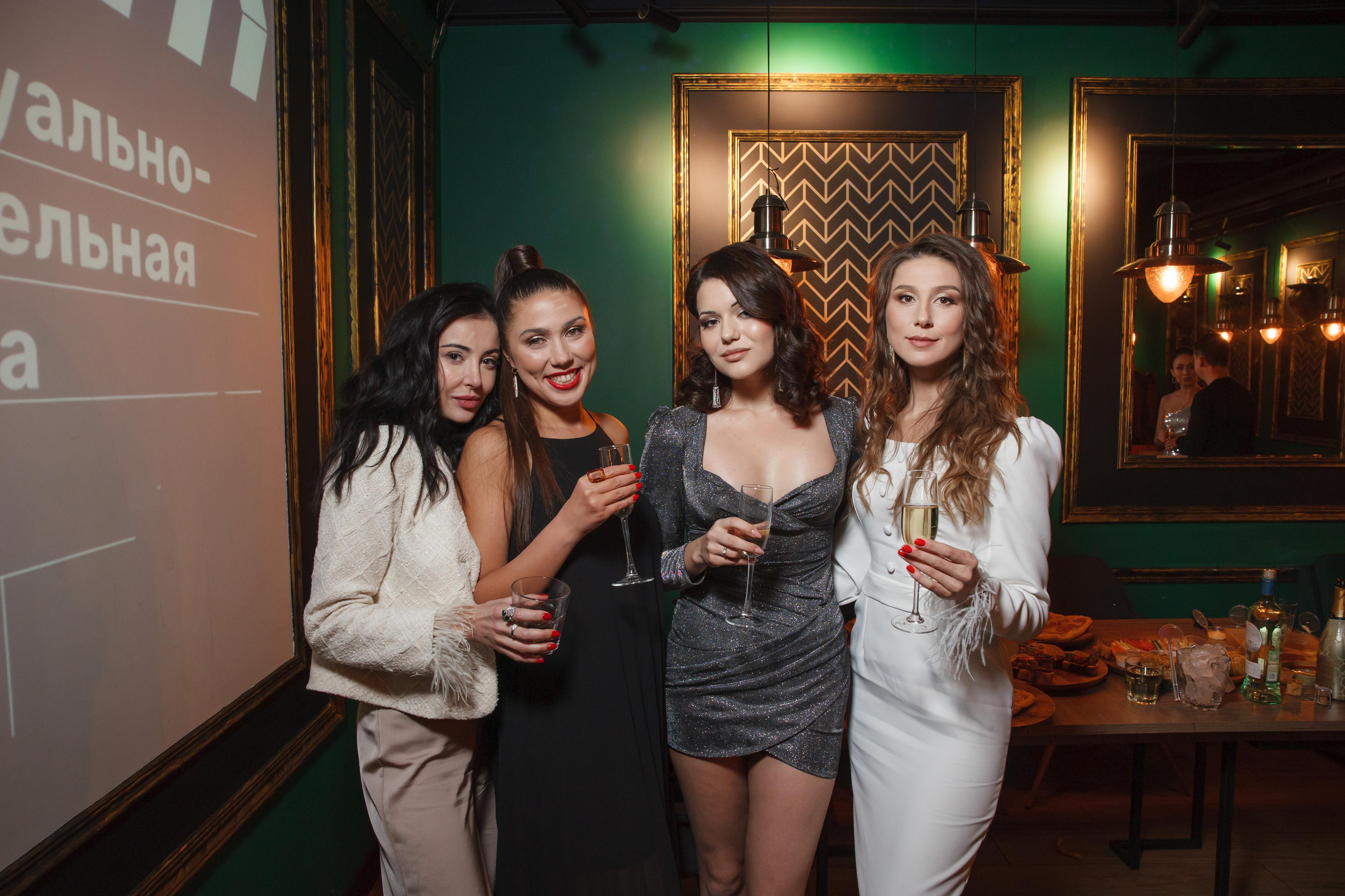 День рождения в лофте, квиз. Свадебный и репортажный фотограф (Москва, Королев и другие)