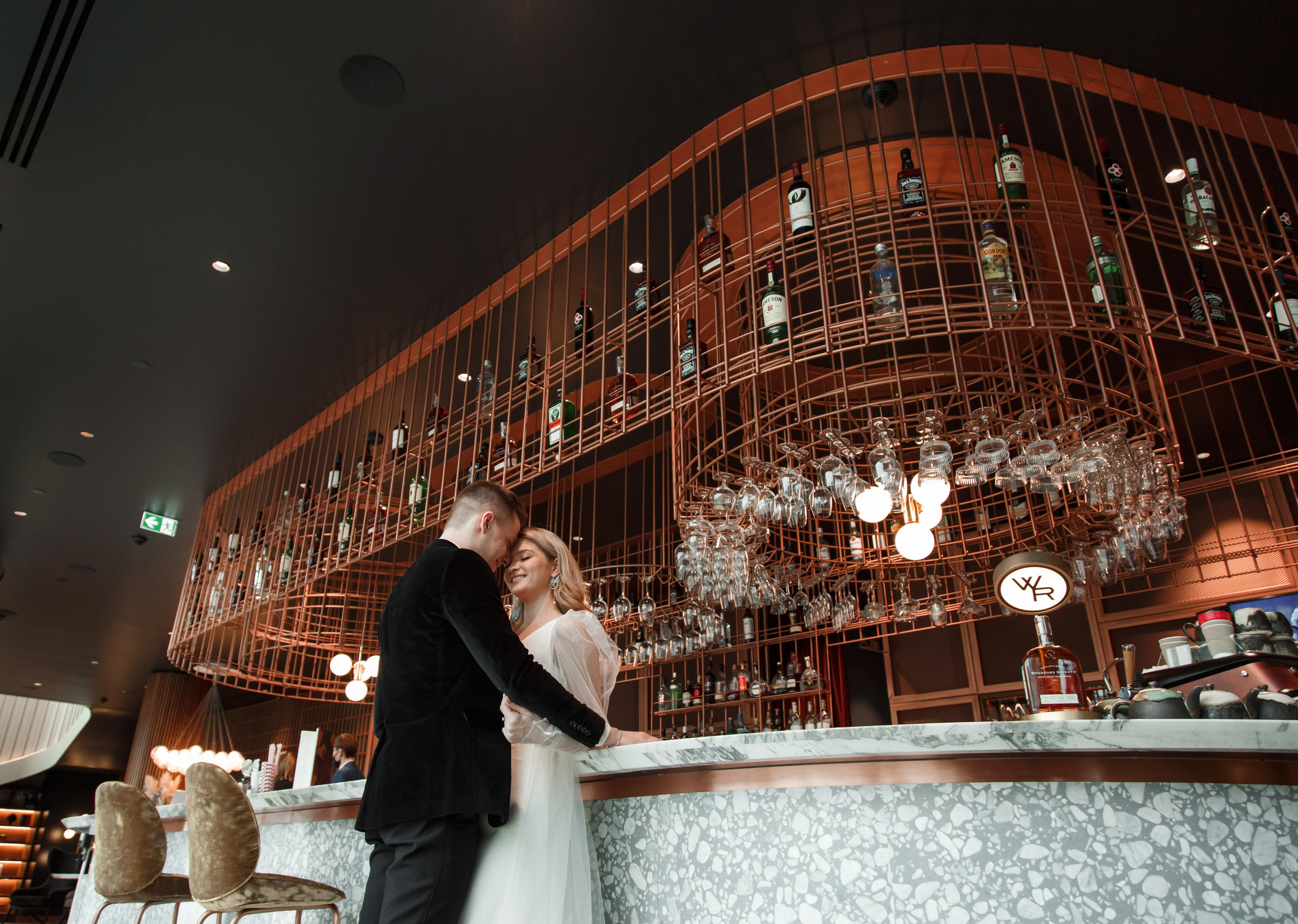 Свадебная фотосессия в отеле Movenpick. Свадебный и репортажный фотограф (Москва, Королев и другие)