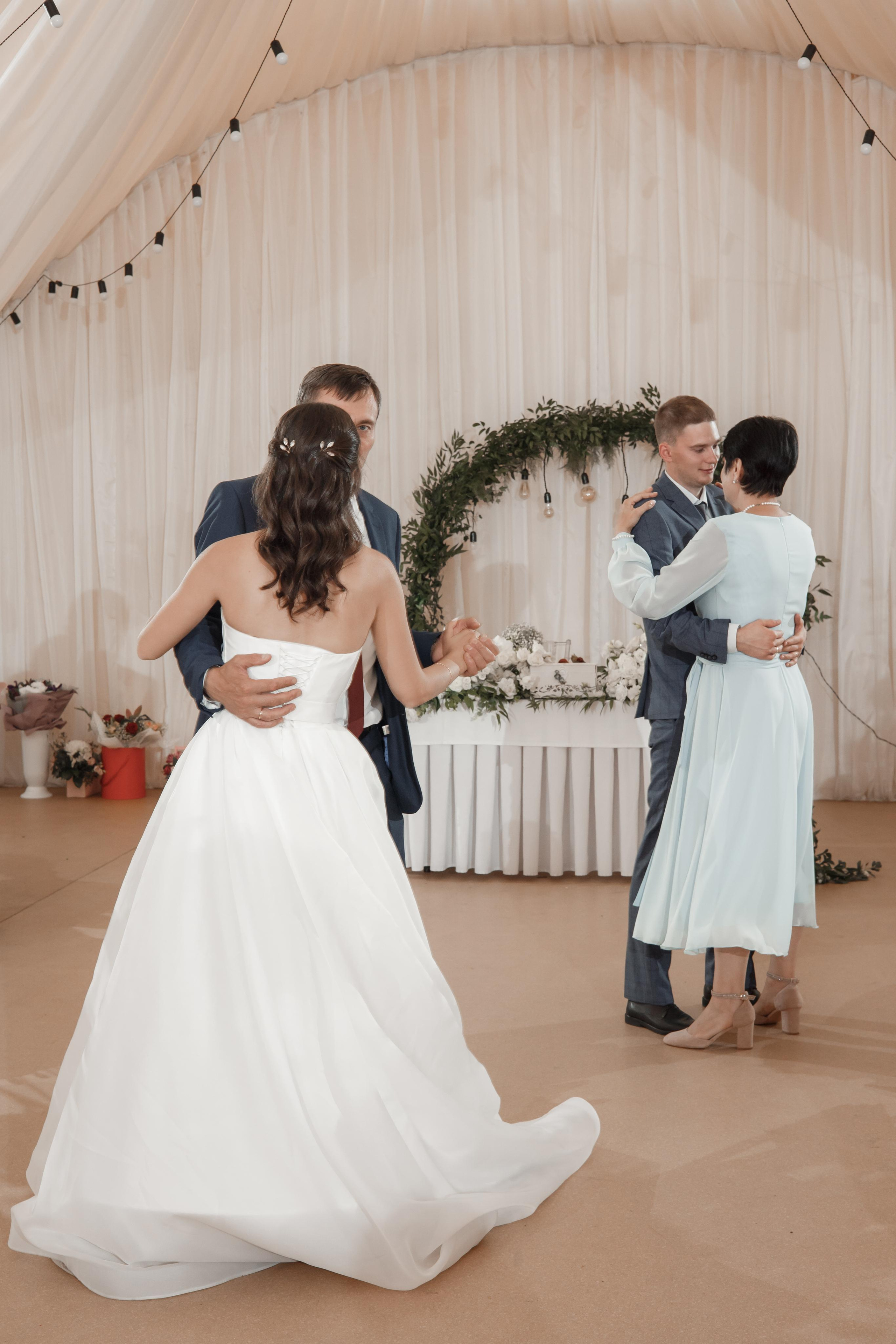 Яна и Дмитрий, Дворянское гнездо, ЗАГС г. Королев. Свадебный и репортажный фотограф (Москва, Королев и другие)