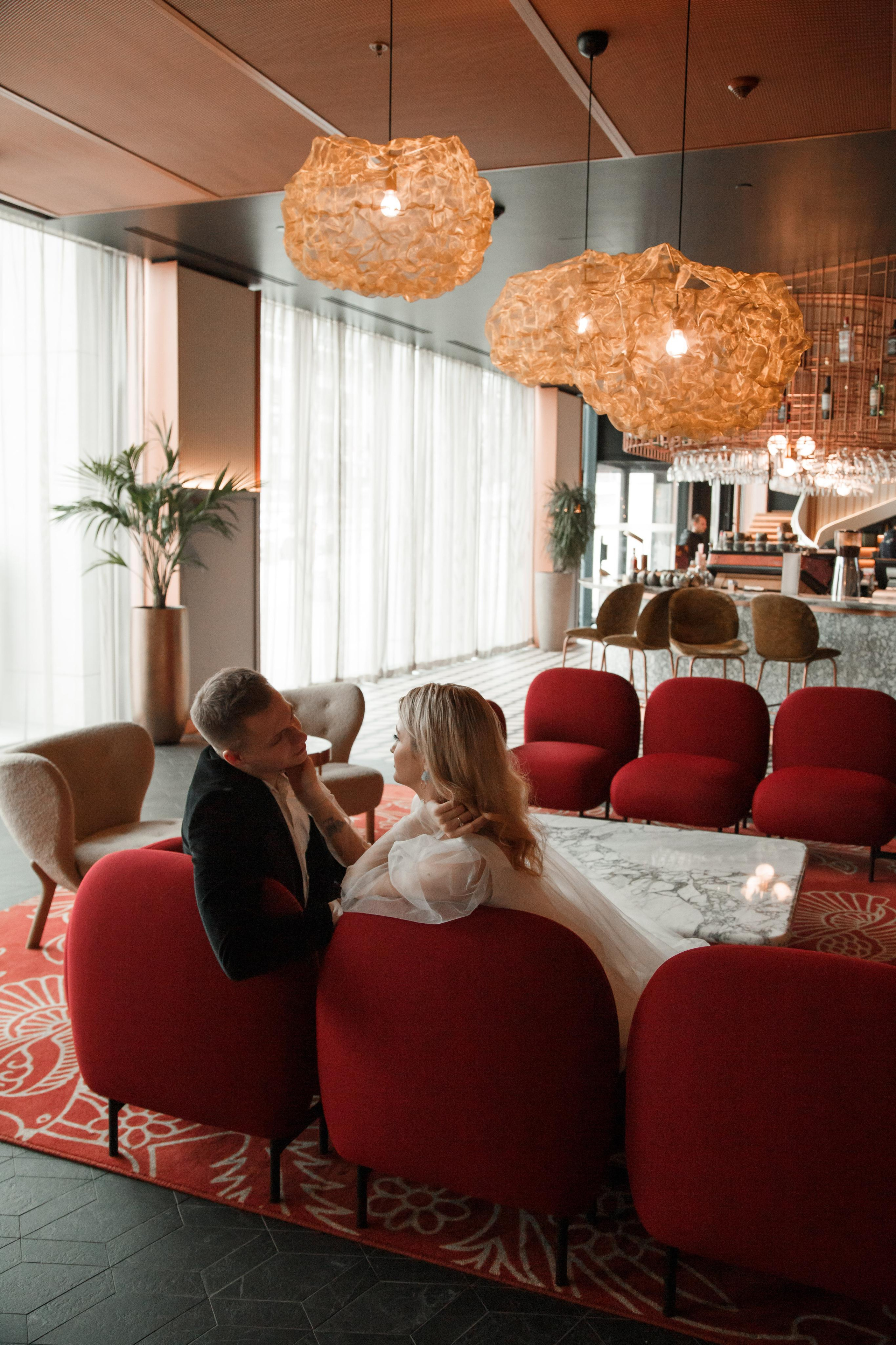 Свадебная фотосессия в отеле Movenpick. Свадебный и репортажный фотограф (Москва, Королев и другие)