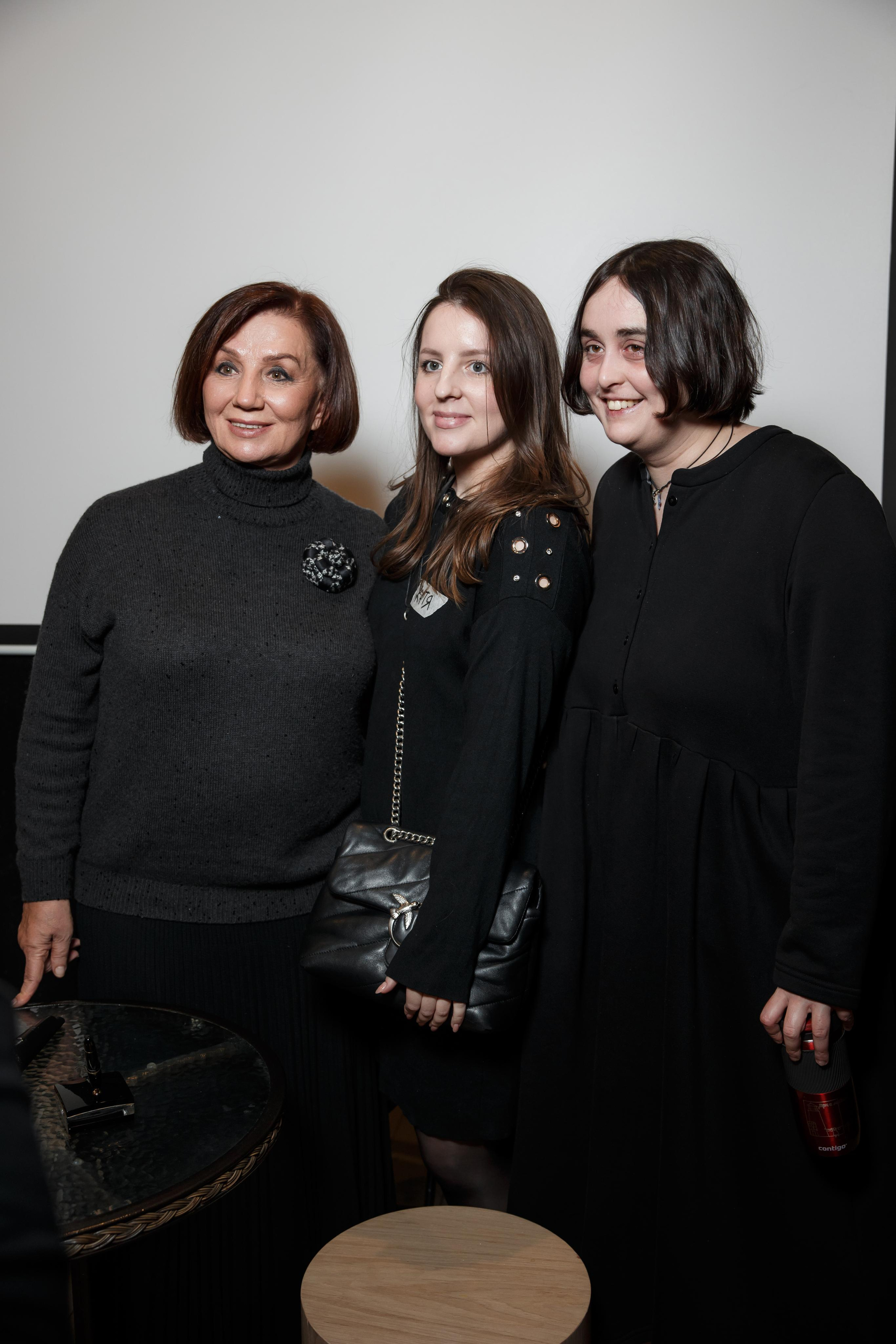 Марина Мелия — бизнес-портрет, Конференция. Свадебный и репортажный фотограф (Москва, Королев и другие)