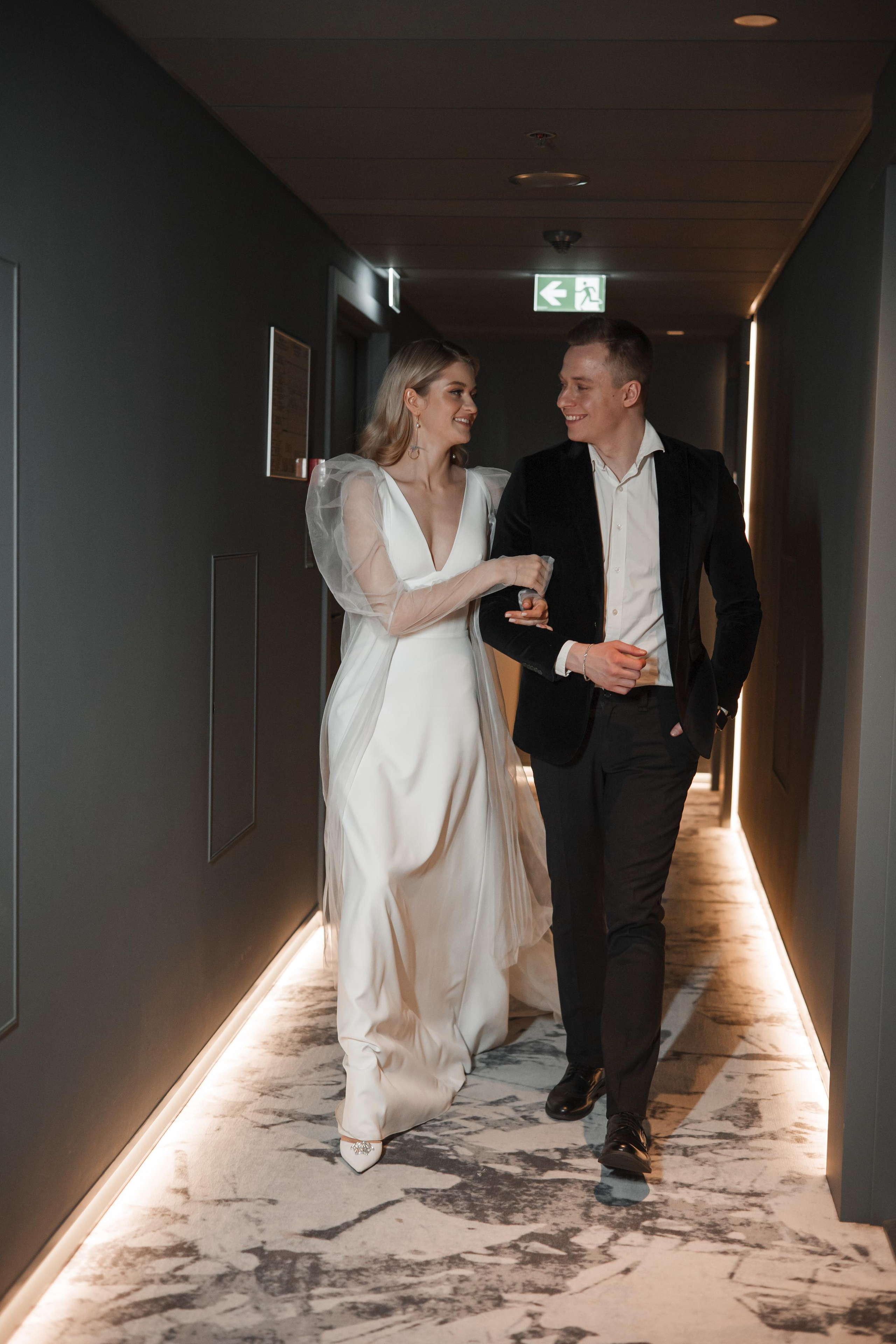 Свадебная фотосессия в отеле Movenpick. Свадебный и репортажный фотограф (Москва, Королев и другие)