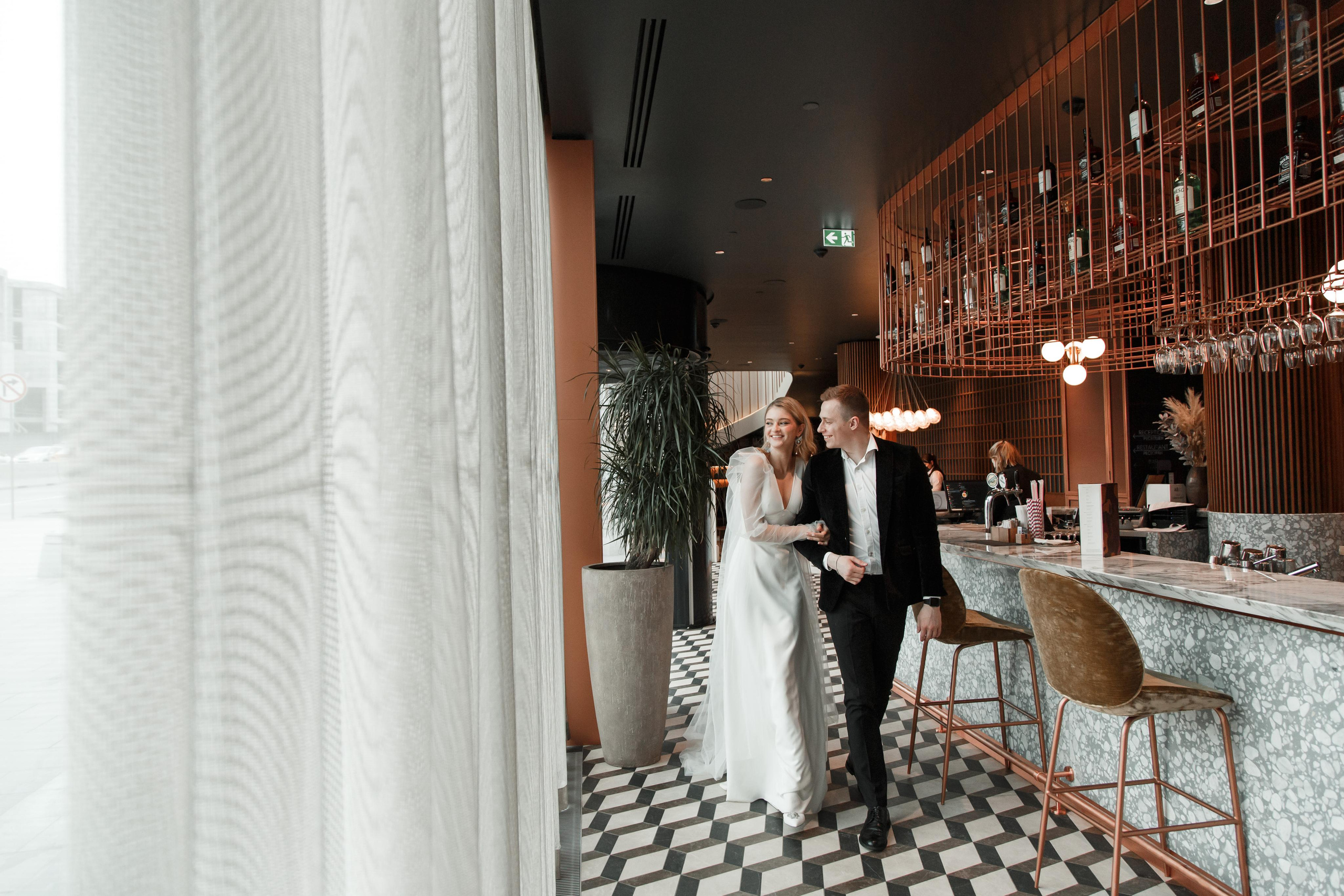 Свадебная фотосессия в отеле Movenpick. Свадебный и репортажный фотограф (Москва, Королев и другие)