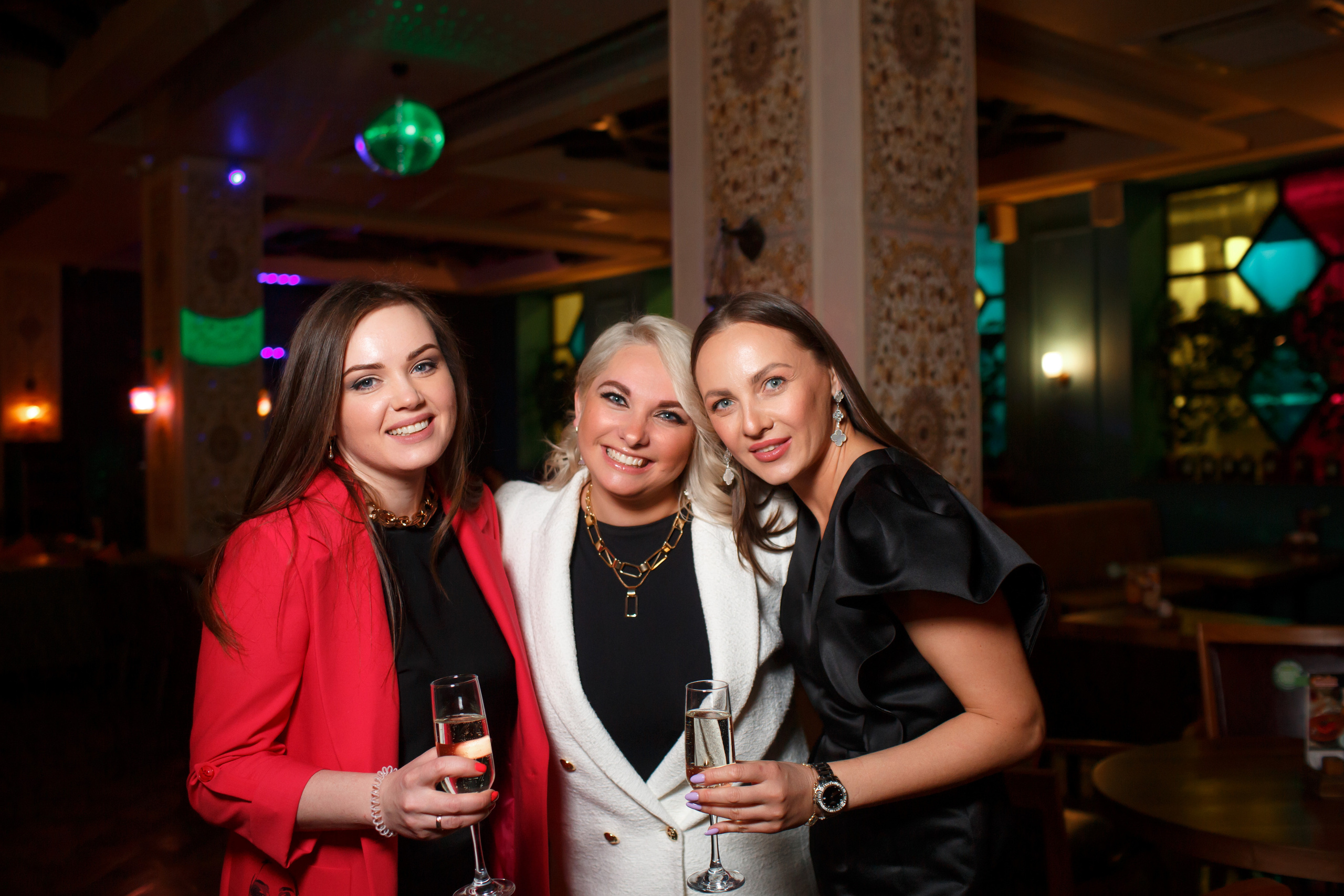 День рождения в ресторане «Дюшес». Свадебный и репортажный фотограф (Москва, Королев и другие)