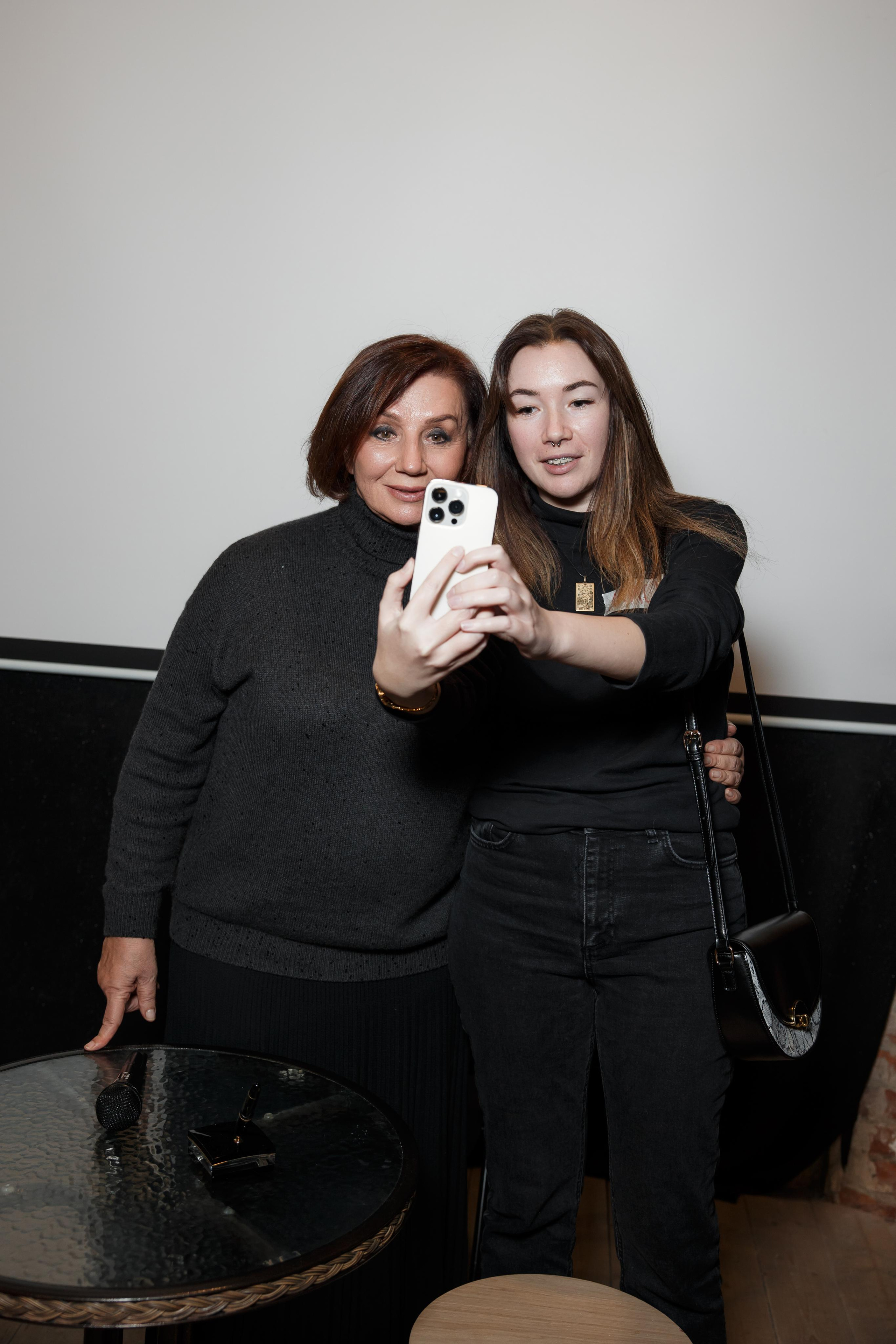 Марина Мелия — бизнес-портрет, Конференция. Свадебный и репортажный фотограф (Москва, Королев и другие)