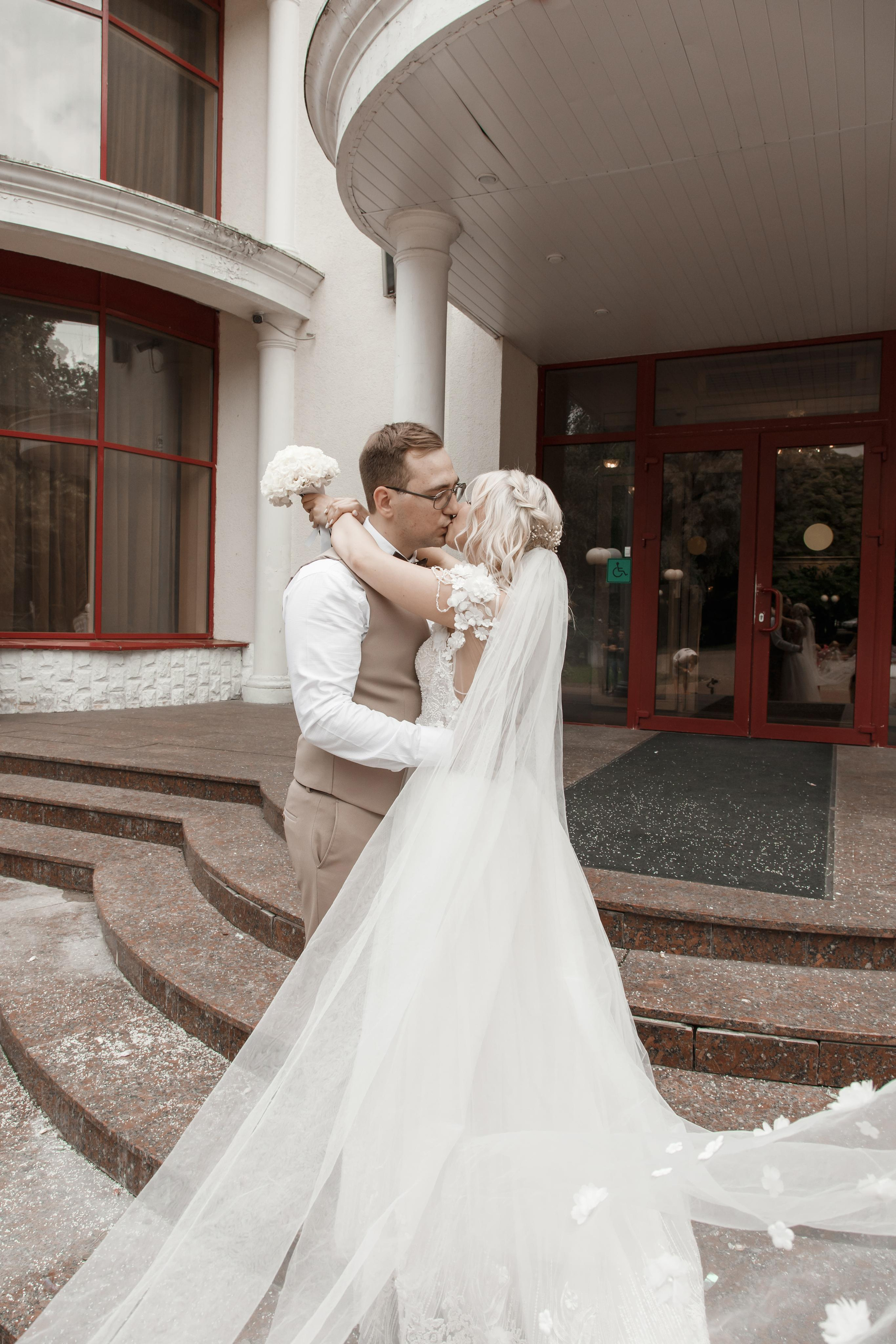 Виктория и Даниил, Железнодорожный + Кусково. Свадебный и репортажный фотограф (Москва, Королев и другие)