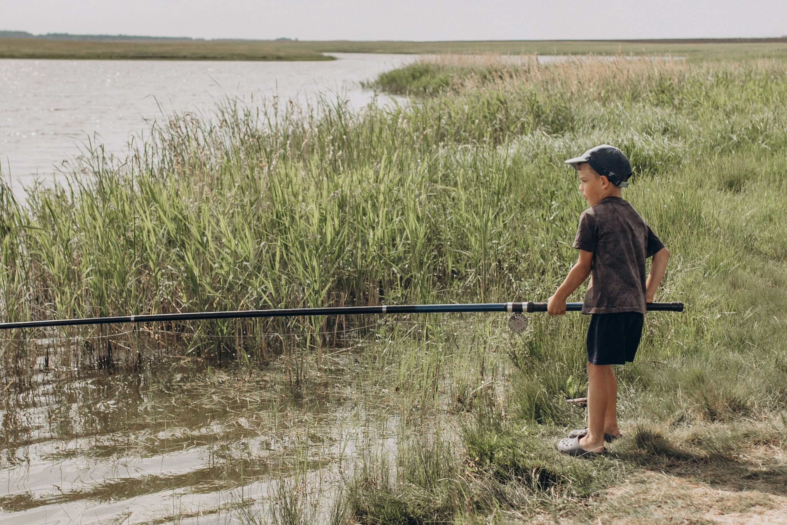Семейная рыбалка. Семейный фотограф lifestyle в Новосибирске Елена Шпилевая