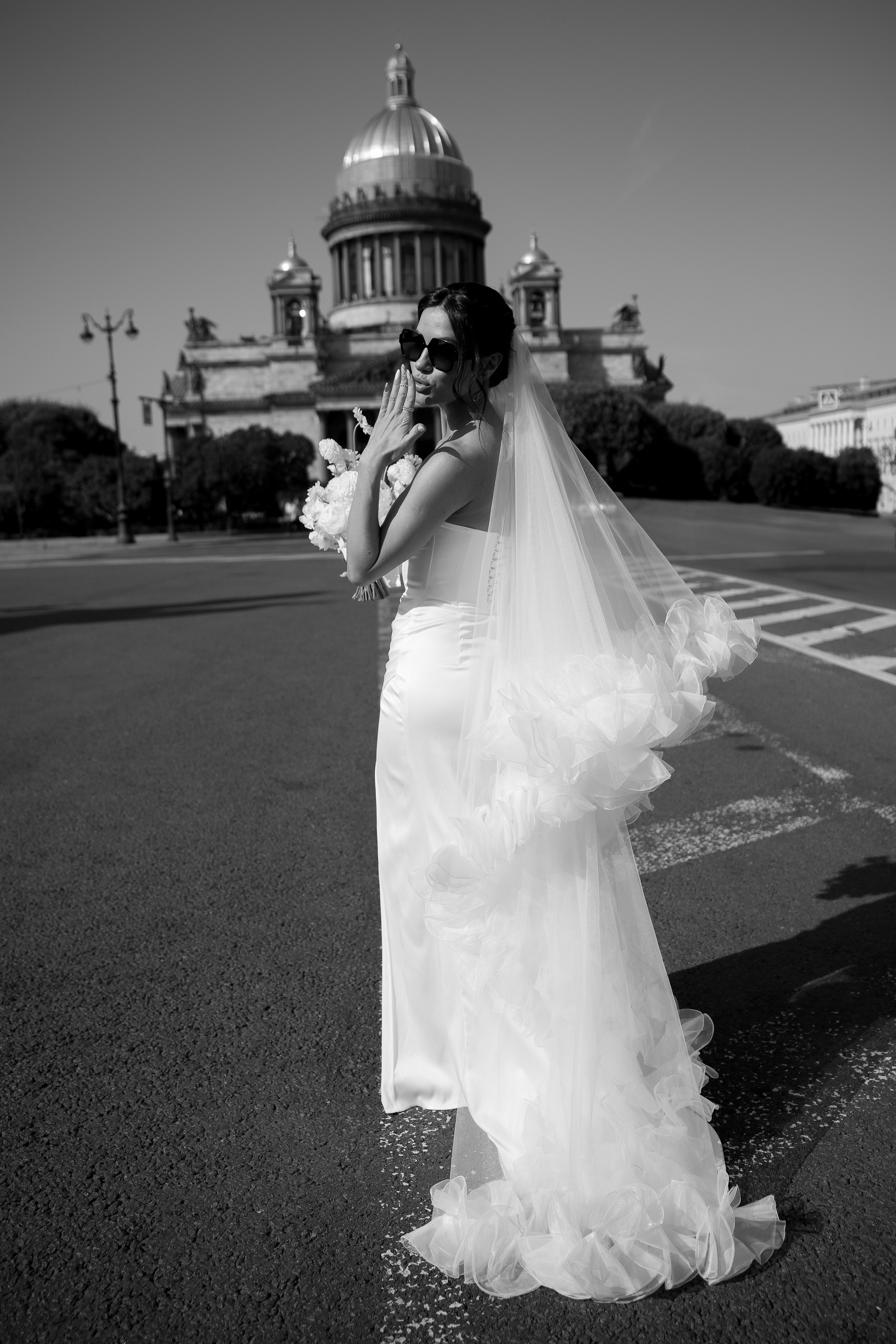 Влюбиться можно в красоту, но полюбить — лишь можно душу. Maya Alieva Wedding Photographer in St.Petersburg