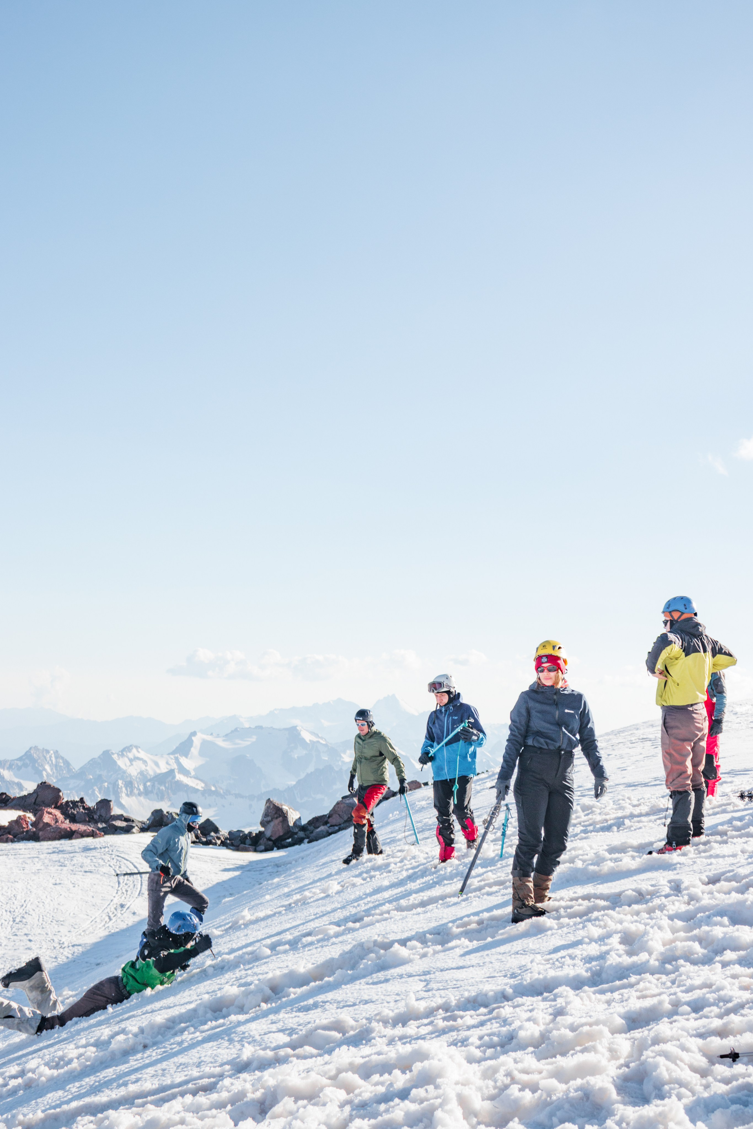 Снежно-ледовые занятия. Фотограф на трекинг и восхождение Эльбрус, Приэльбрусье. Елизавета Бобок