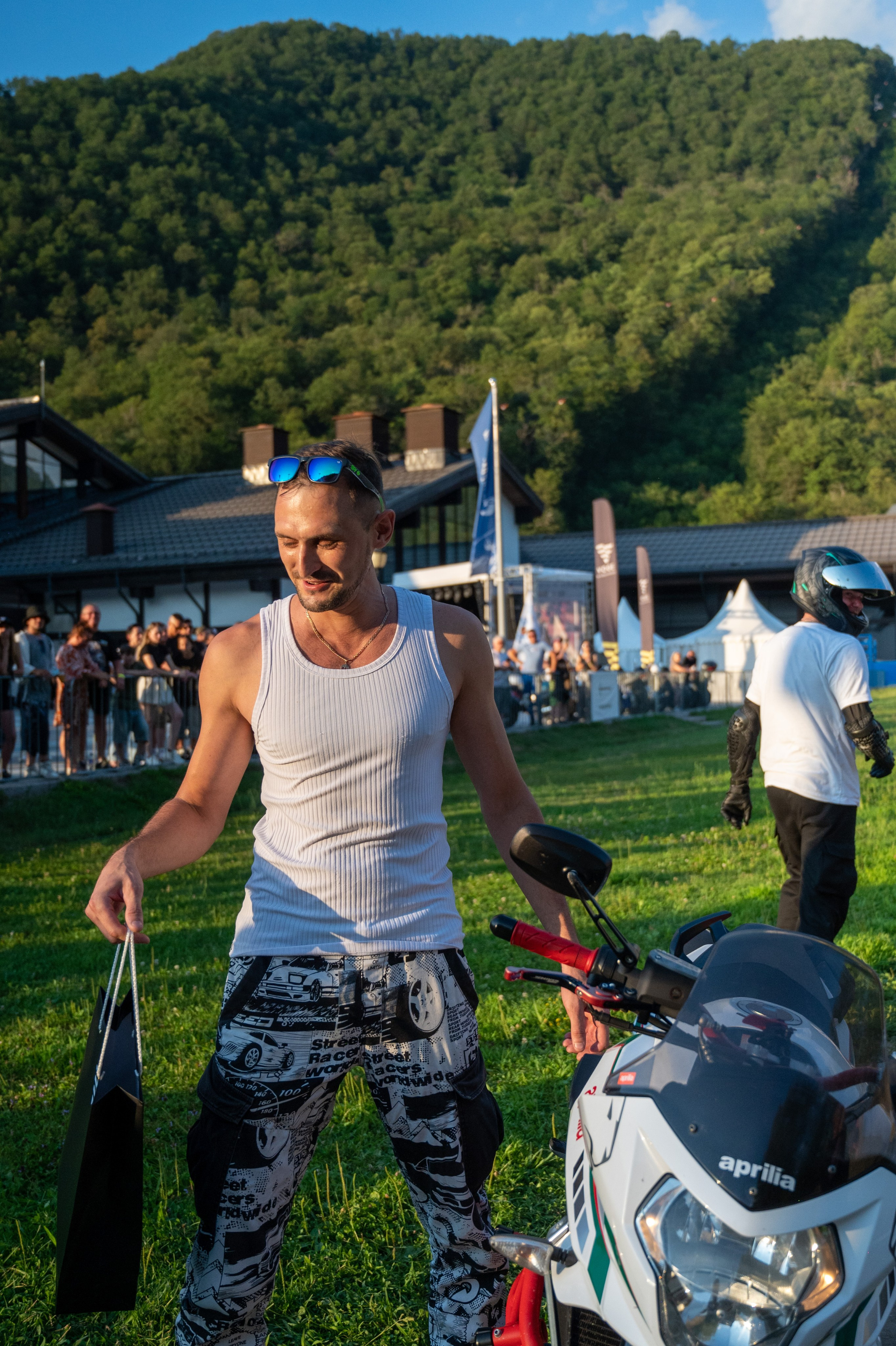 11- ый Ежегодный Байк Фестиваль " Медвежья МОТО ПОЛЯНА». Фотографирую счастливых людей в Сочи