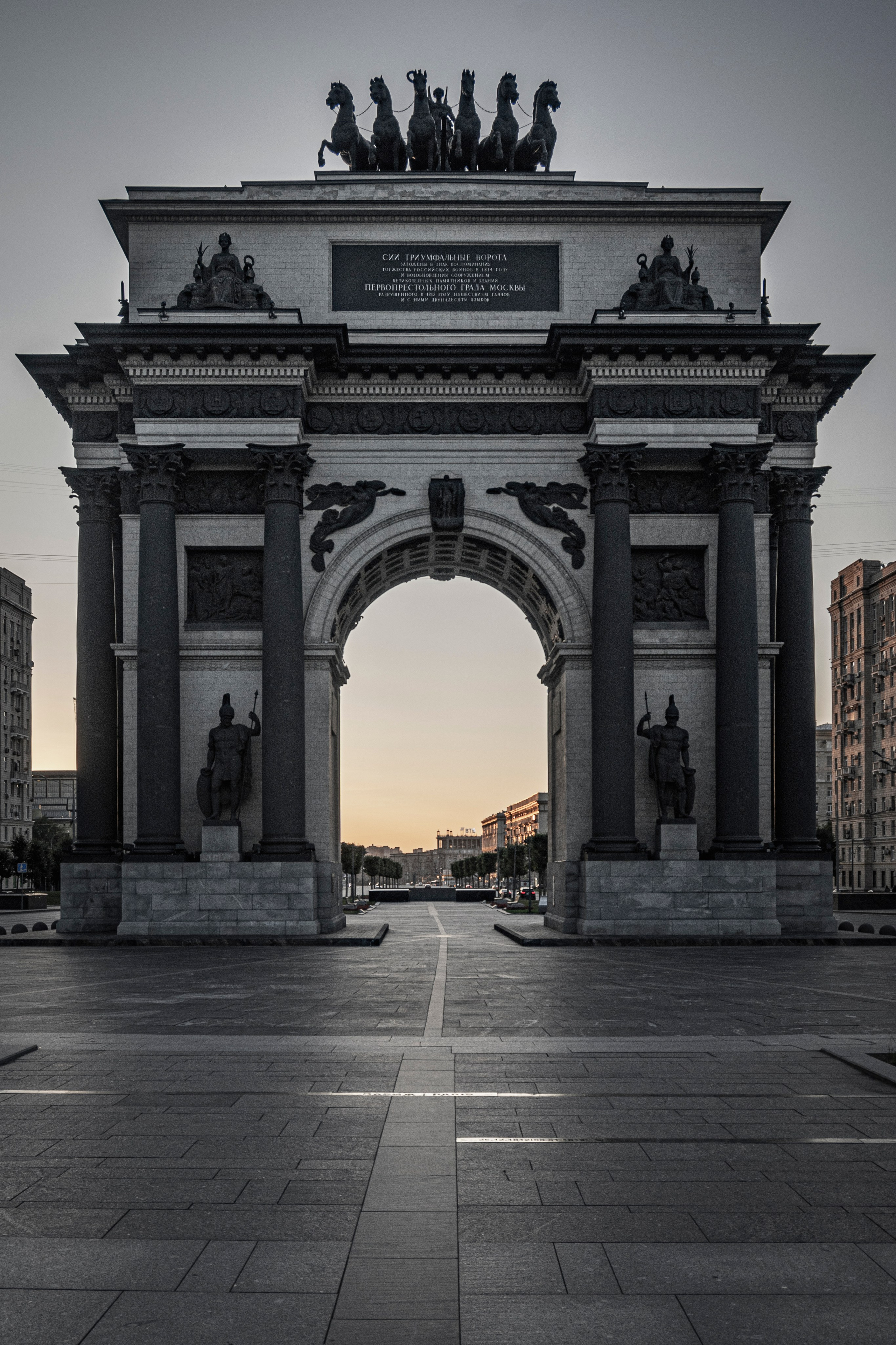 Ночная Москва. Июль 2023. Фотограф Роман Адлер