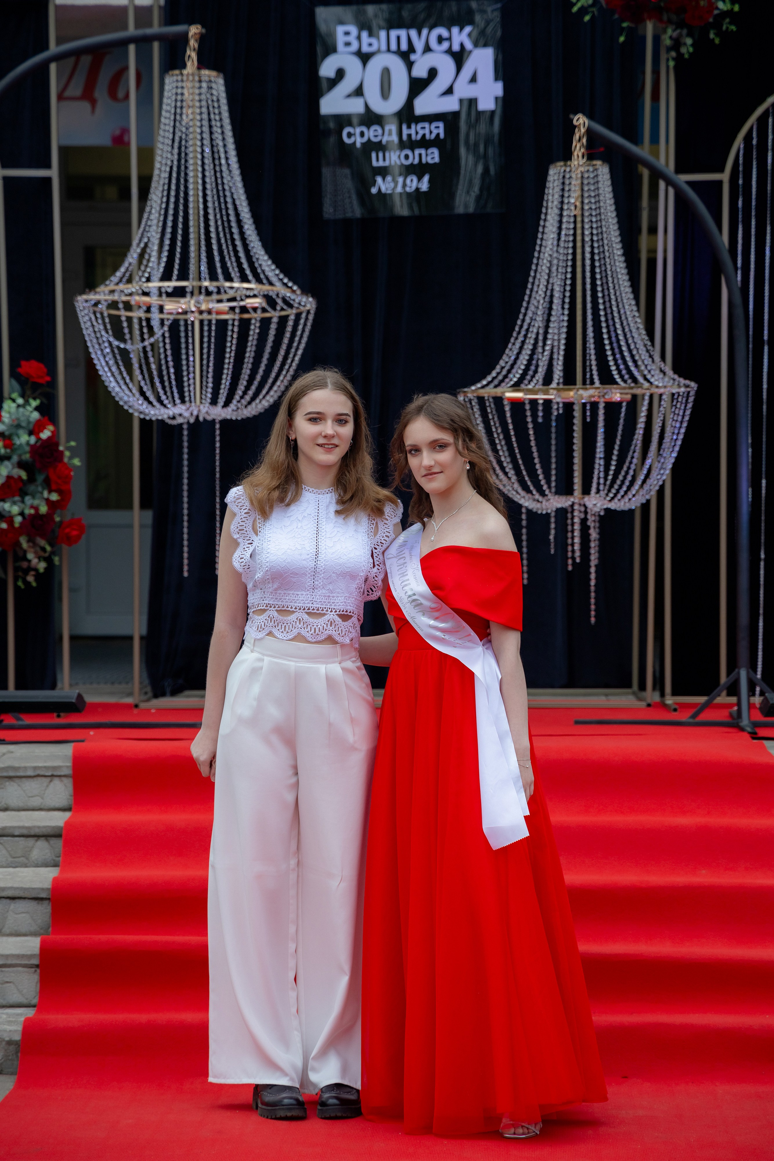 Школьный выпускной 2024 год в Соколе (Минск). Свадебный фотограф в Минске/Беларуси Сергей Спиридонов