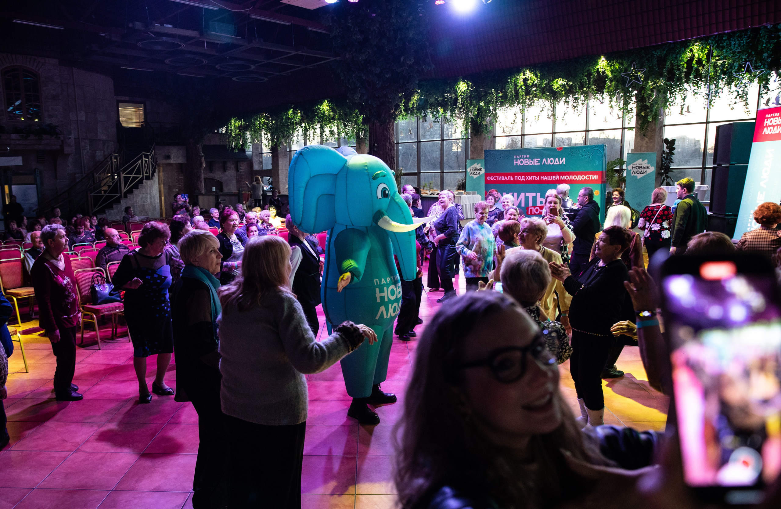 Жить по-новому 2026. Репортажный и свадебный фотограф в Челябинске Елисеев Павел