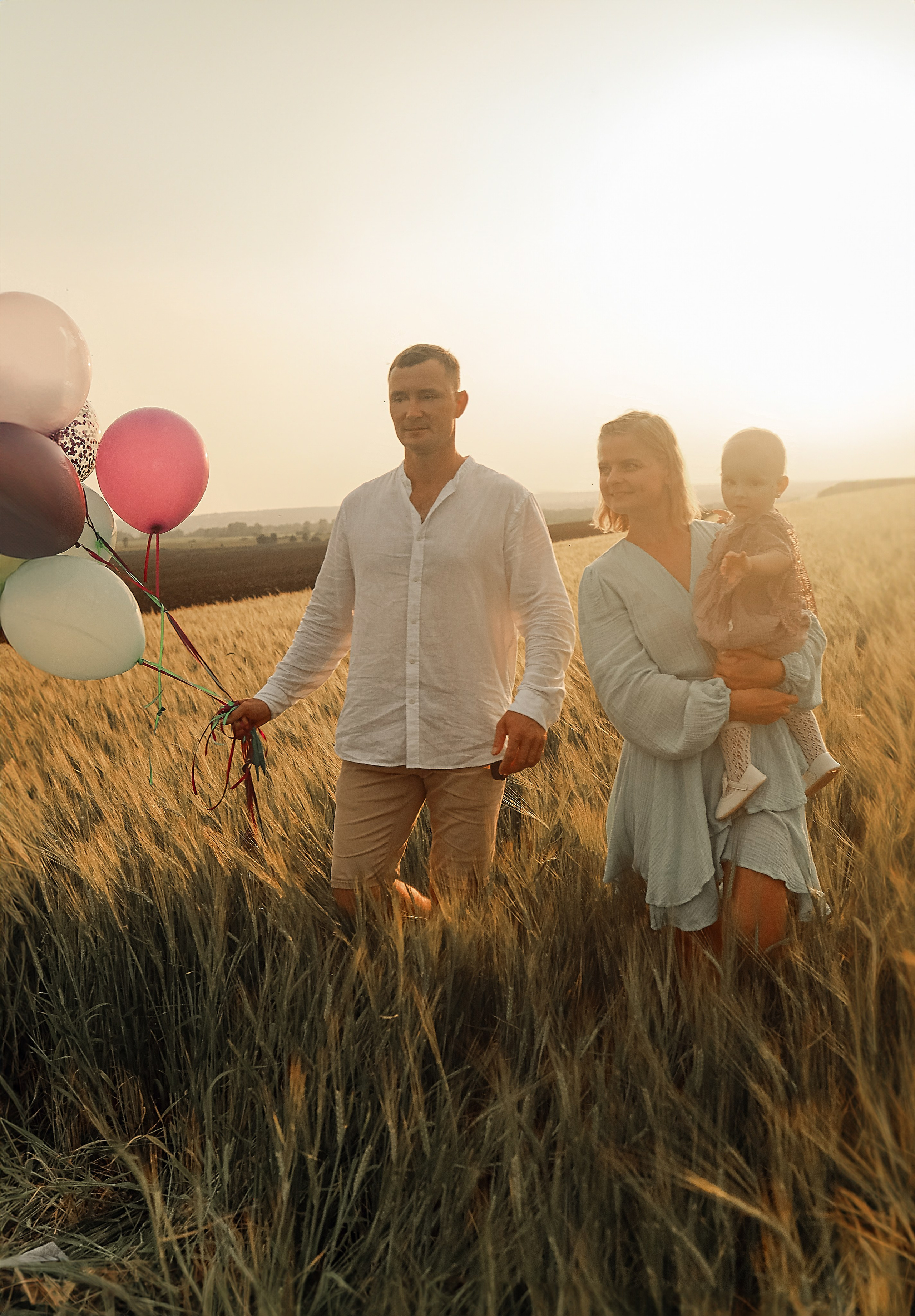 Фотосессия с Бэмби и др в поле пшеницы. Иванова Ирина Свадебный и семейный фотограф г. Уфа