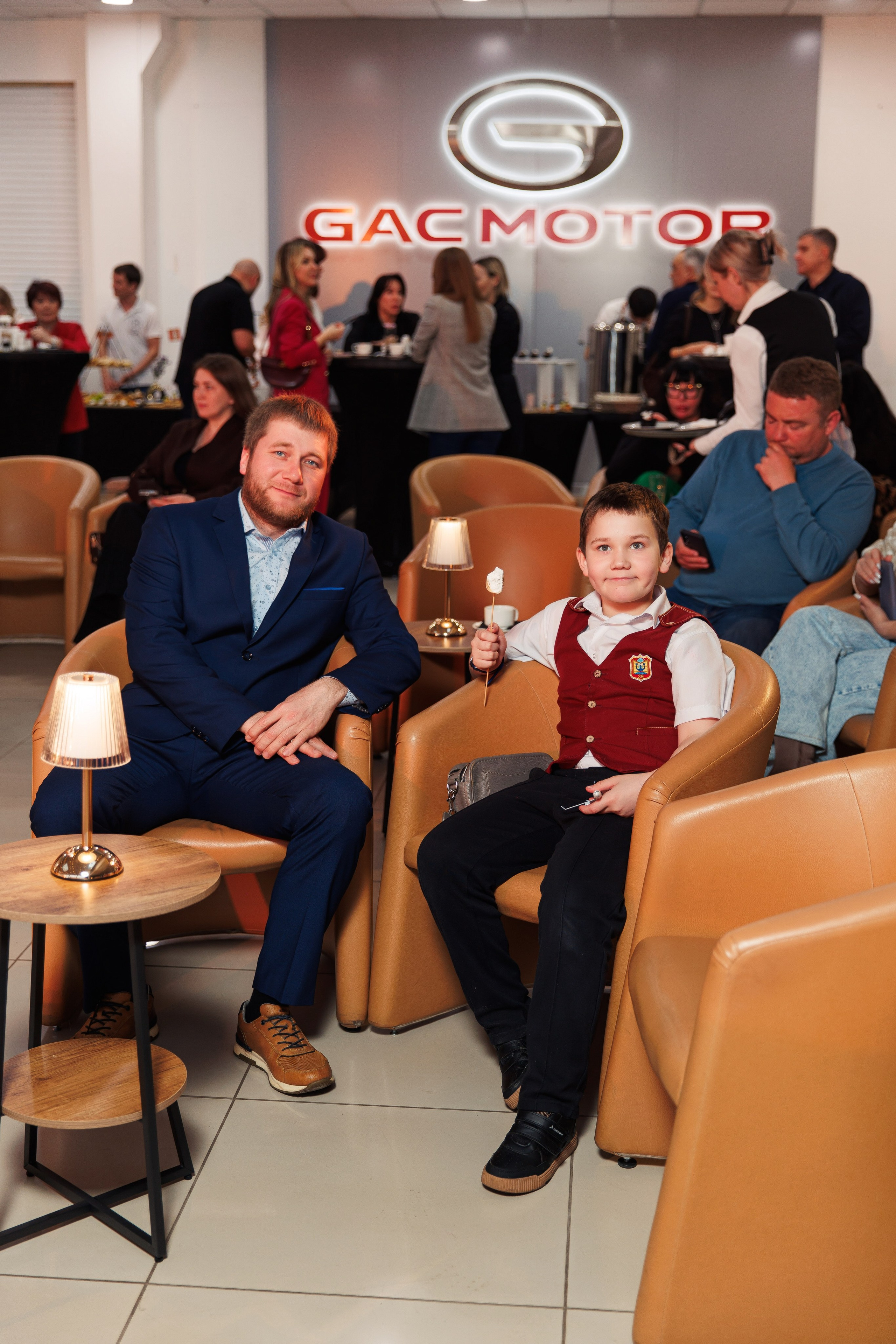 Презентация новой Toyota RAV4. Репортажный и свадебный фотограф в Уфе Павел Кожевников