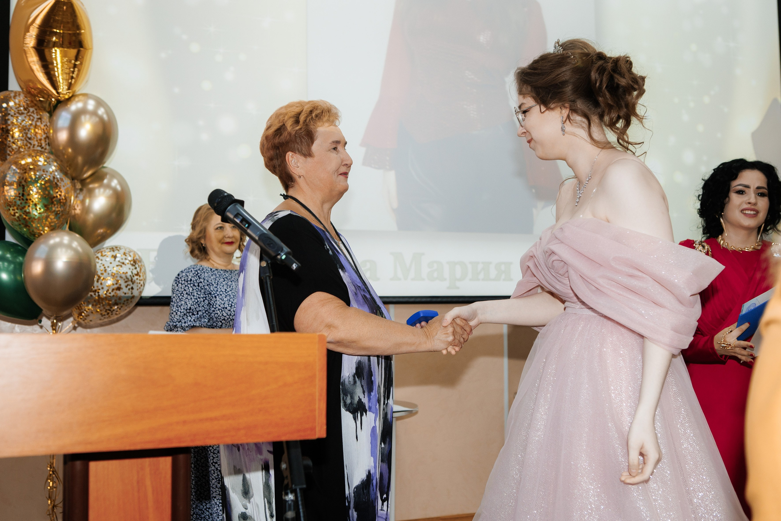 Выпускной Гимназия 12 2024 г. Свадебный и портретный Фотограф в Липецке Дмитрий Котюков