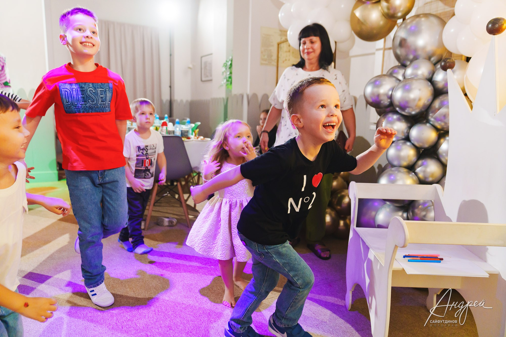 День Рождения Лёши. Лофт «Стрелка». Свадебный и семейный фотограф в Ростове-на-Дону. Андрей Сайфутдинов