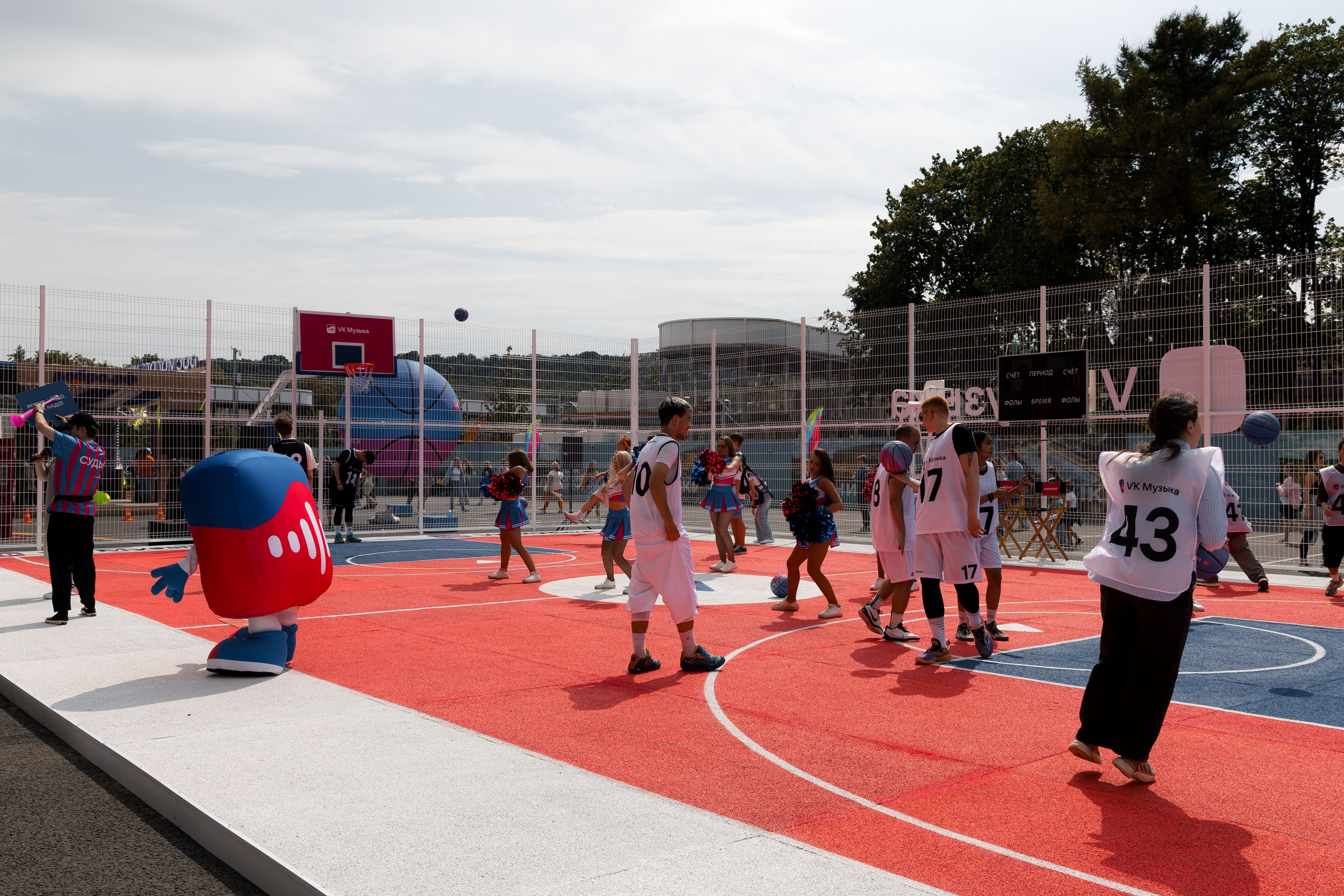 VK FEST 2025. Репортажный фотограф Сурков Артем Москва