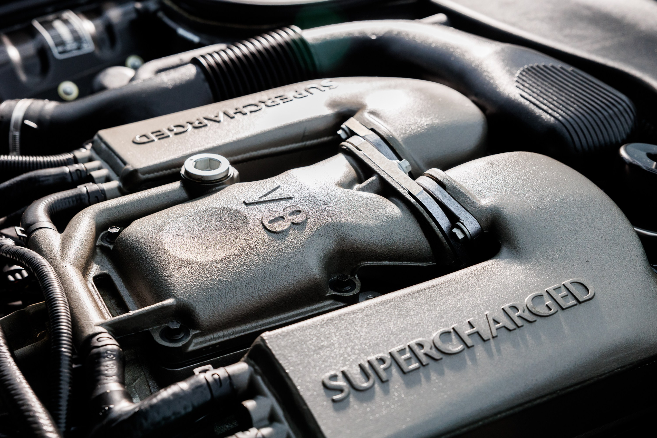 Автомобильная фотосъёмка Daimler Xj8. Фотограф Сергей Лукьянов @xapeton_photo Москва