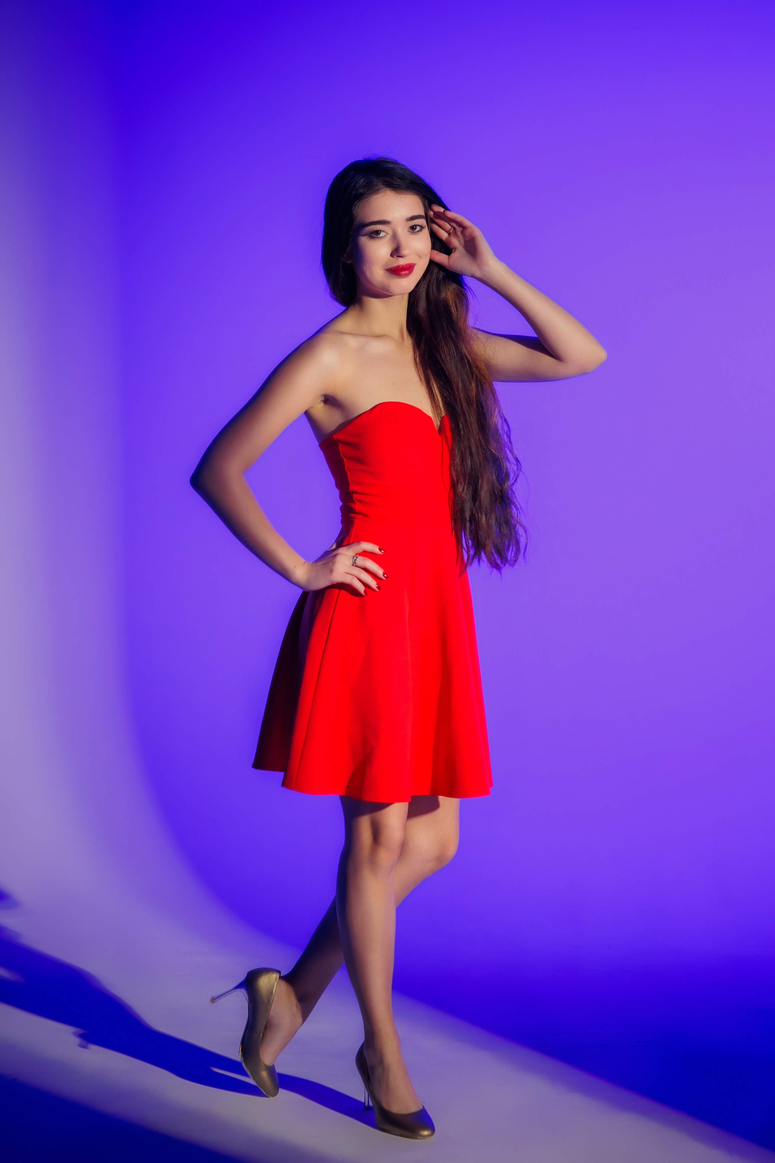 ЦВЕТНОЙ СВЕТ (однотонный). Фото, видео, авторские выпускные альбомы в Нижнем Новгороде