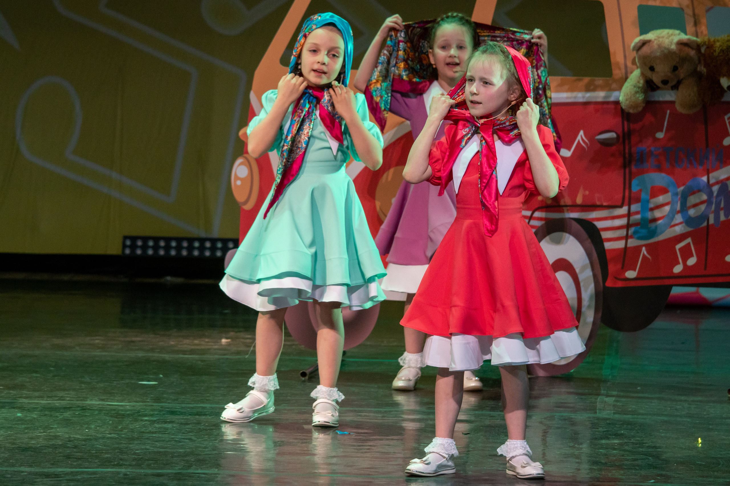 Съёмка концерта для Домисольки, большой концертный зал Космос. «Студия DRONAVT`s» — видеосъёмка и фотография г. Москва