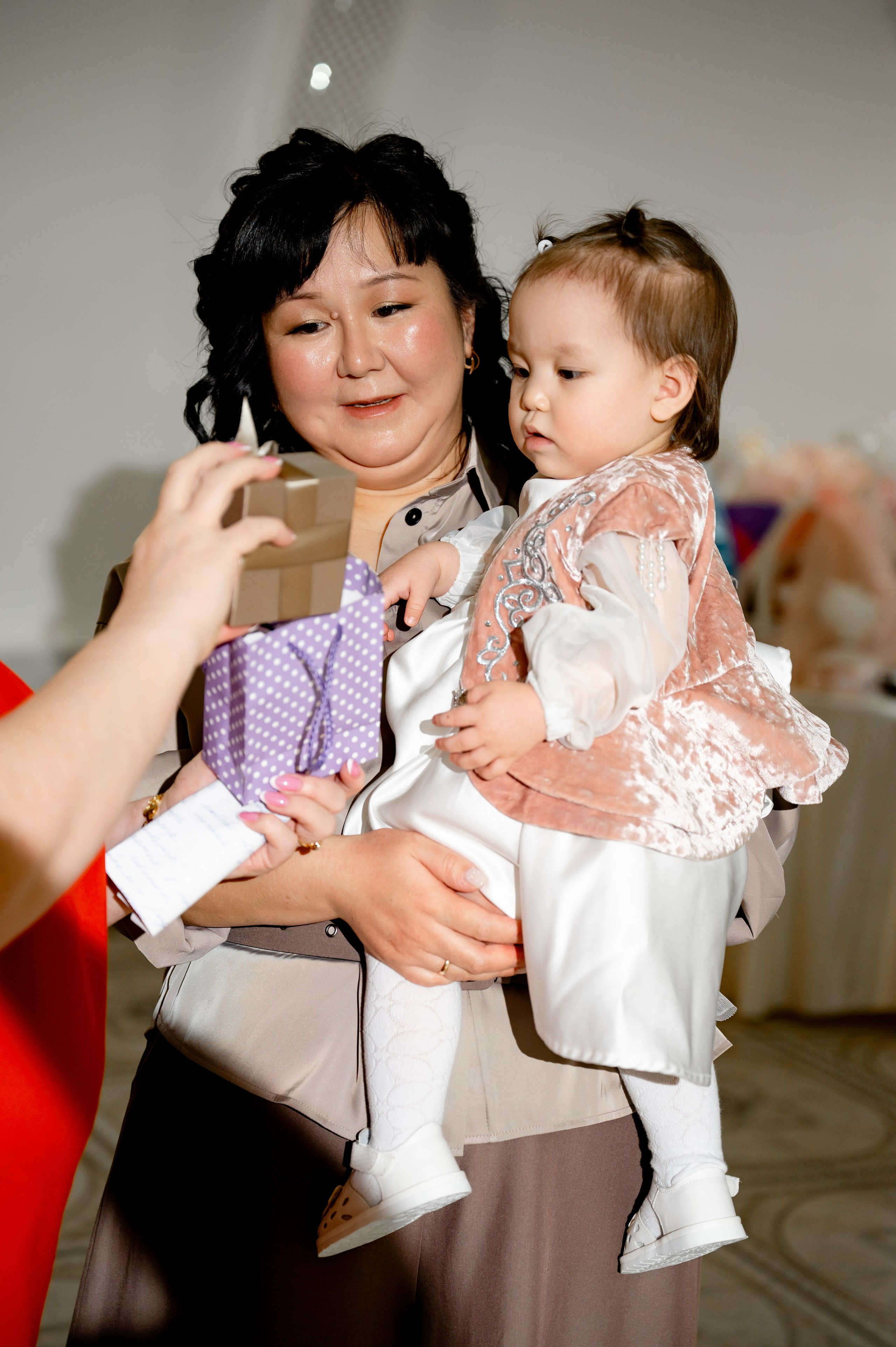 Томирис 1 Жас. Свадебный и портретный фотограф