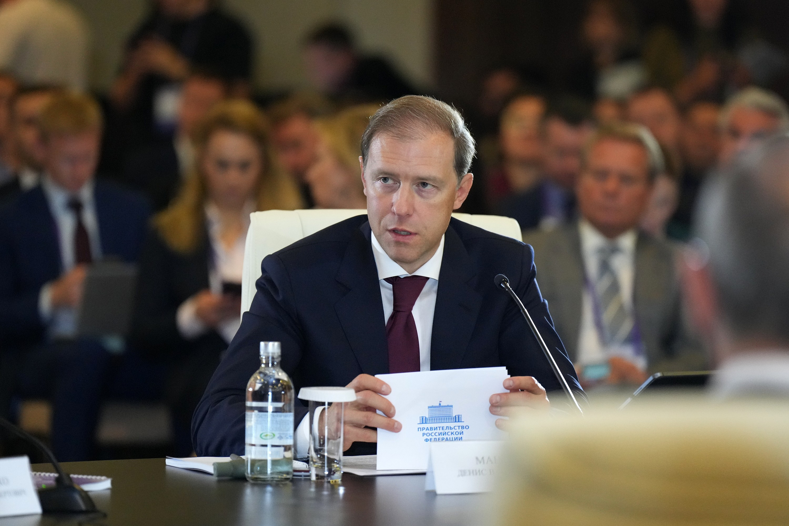 Репортажный фотограф в Сочи — профессиональная съёмка событий и мероприятий. Профессиональная фотосъемка в Сочи: репортаж, предметная, ювелирная фотосъемка, недвижимость, фуд-фотография. Фотограф Александр Афанасьев