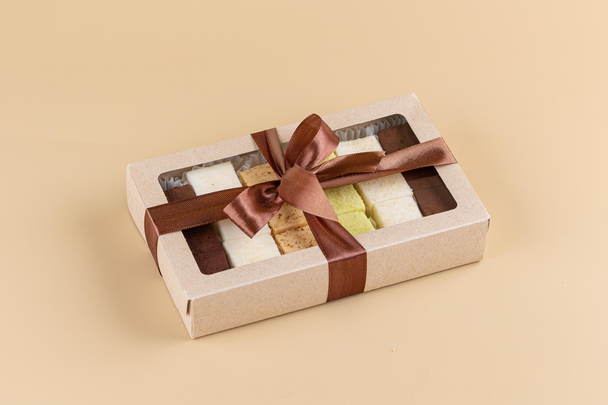 Каталог для кондитерской. Ольга Панкова предметный и фуд-фотограф в Краснодаре