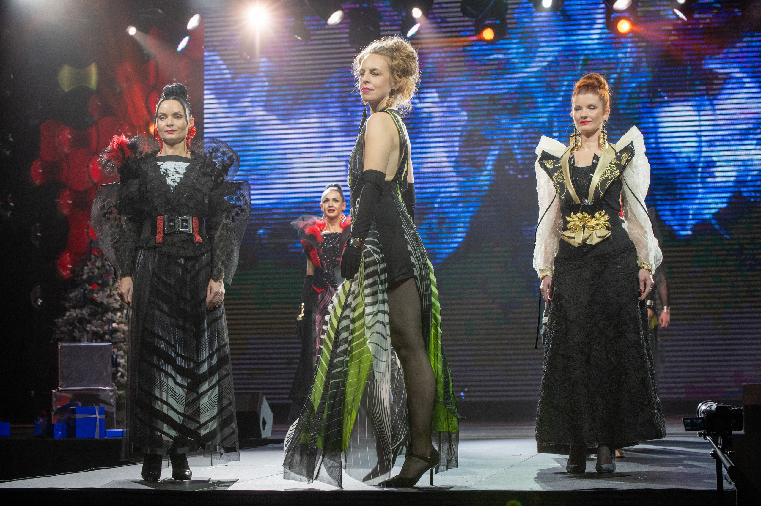 Большая новогодняя тусовка. Фотоуслуги, услуги фотографа, фотографирование важных событий