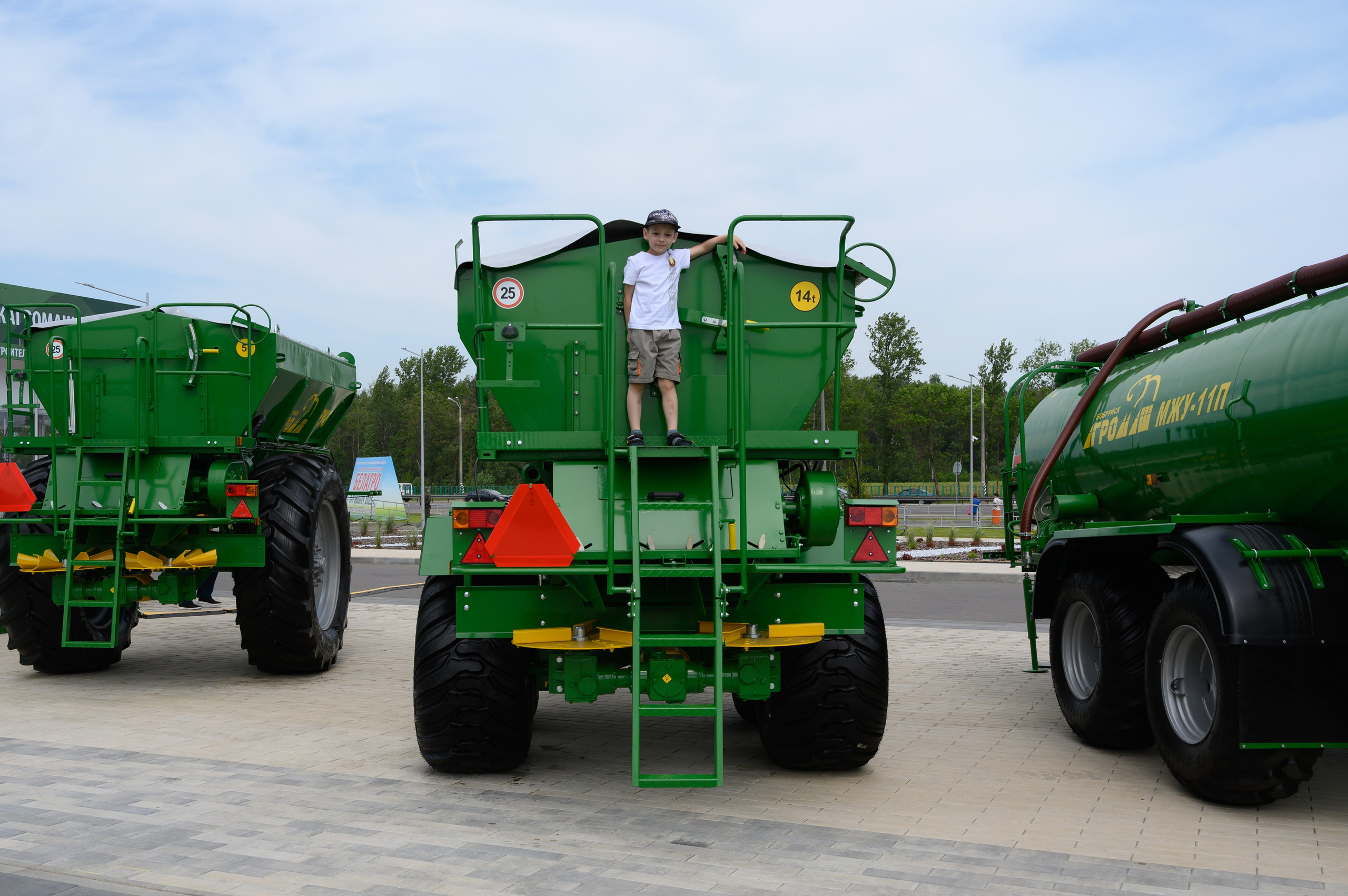 Агровыставка. Фотоуслуги, услуги фотографа, фотографирование важных событий
