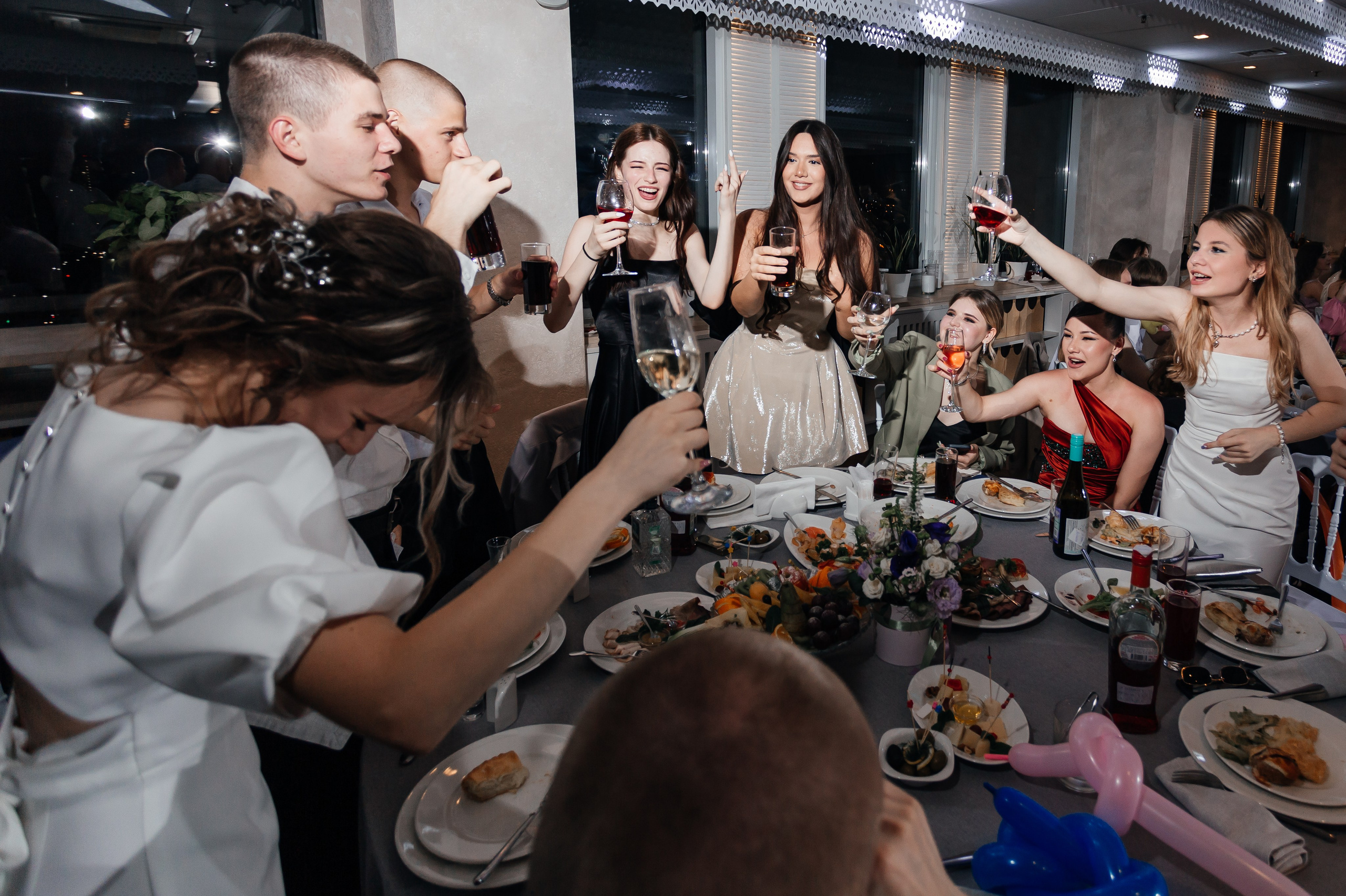 Выпускной 11 «А». Школа № 42. Свадебный фотограф в Краснодаре Николай Крауз